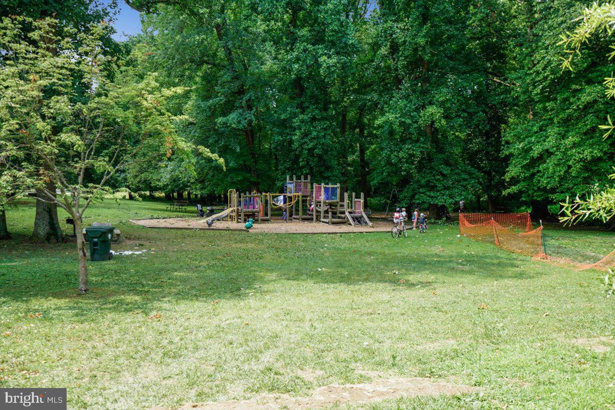 WOODMOOR - Residential