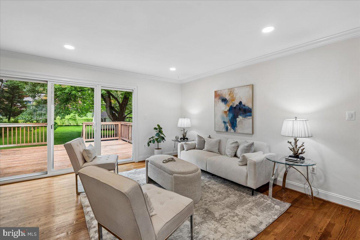 WOODMOOR - Residential