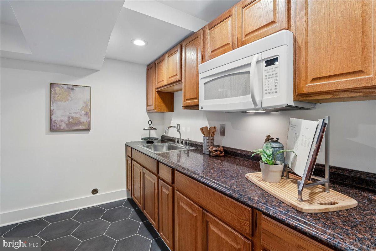 WOODMOOR - Residential