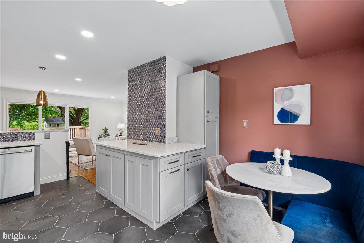 WOODMOOR - Residential