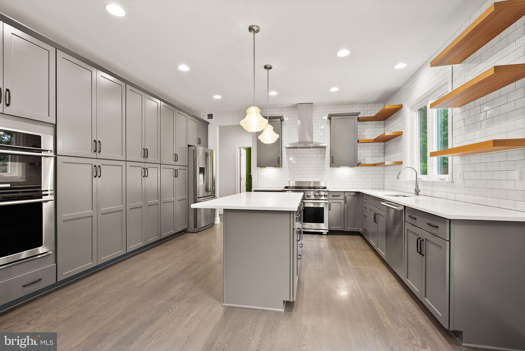 BERKSHIRE OAKWOOD - Residential