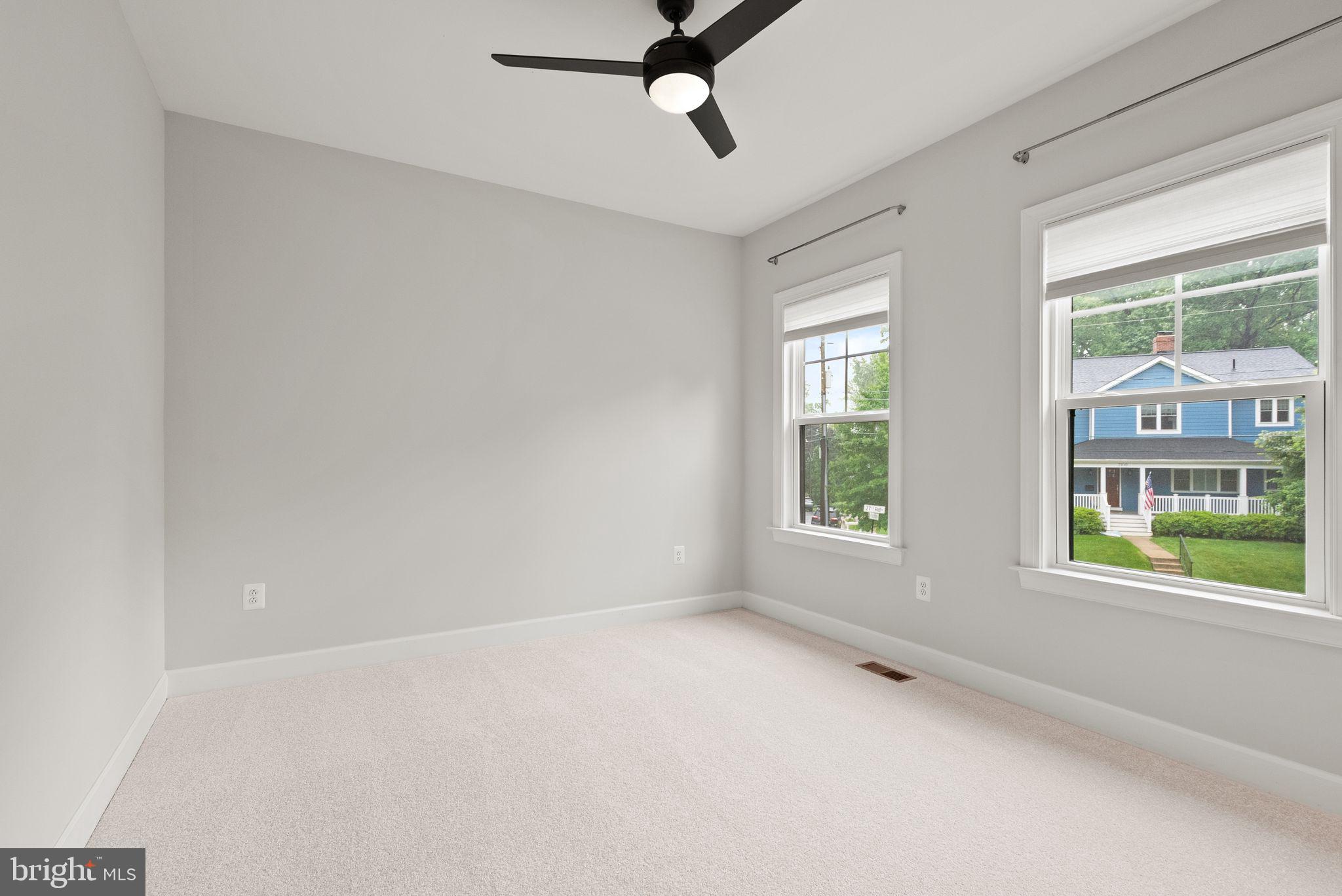 BERKSHIRE OAKWOOD - Residential