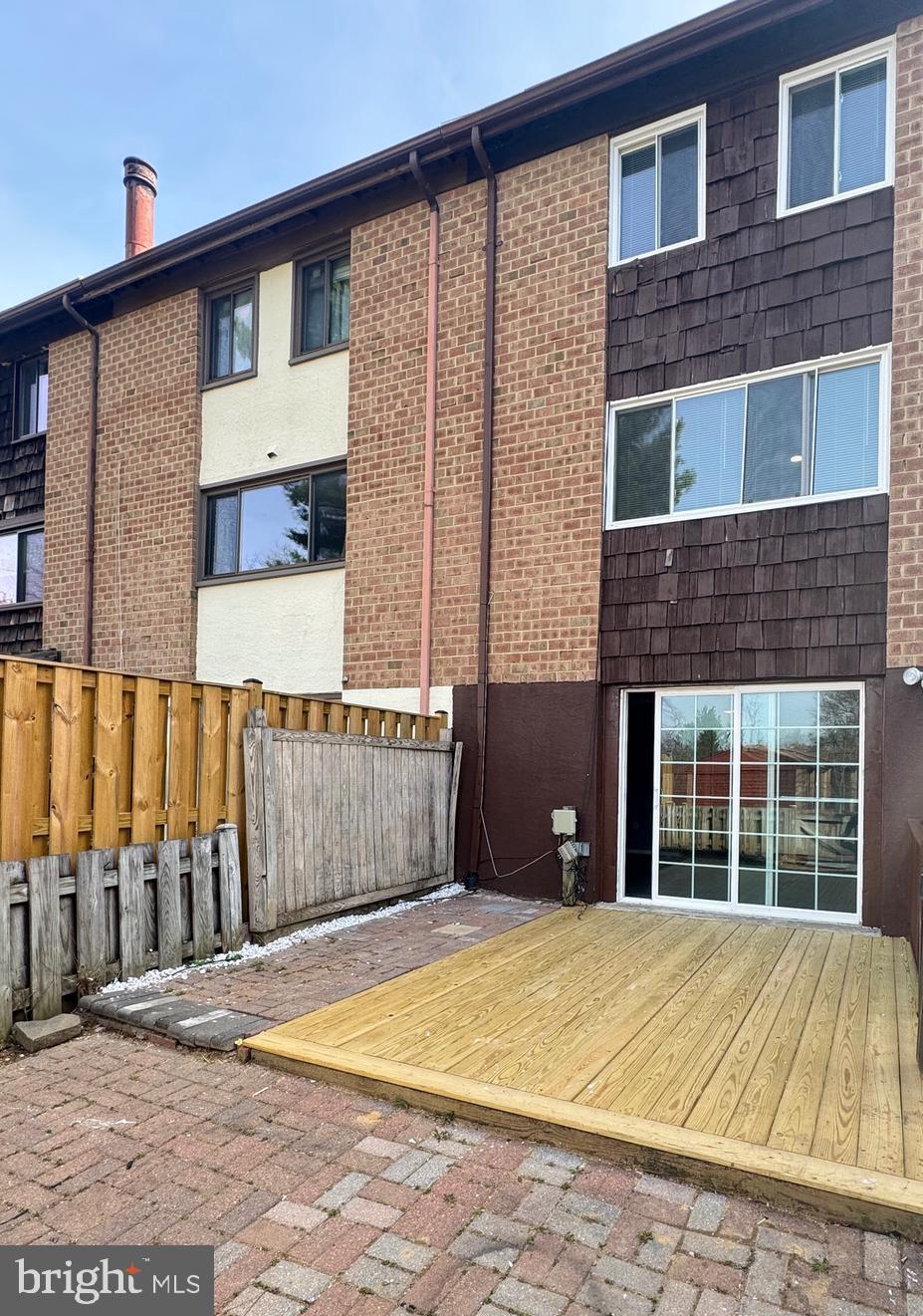 OWEN BROWN WOODS - Residential Lease