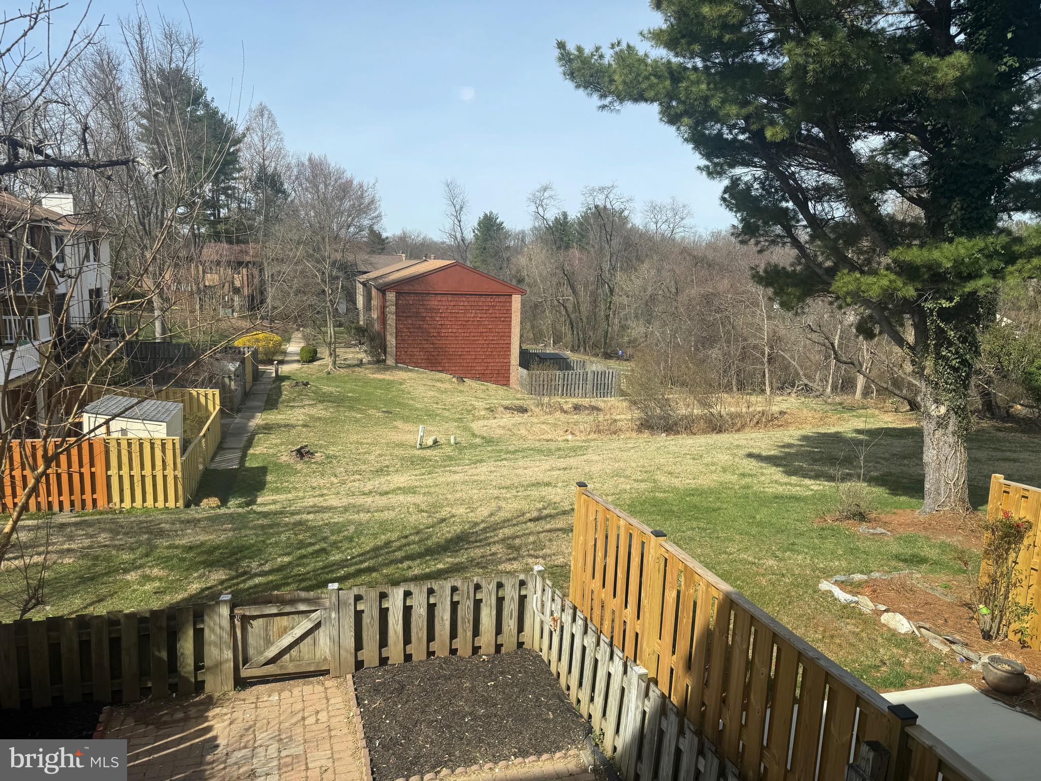 OWEN BROWN WOODS - Residential Lease