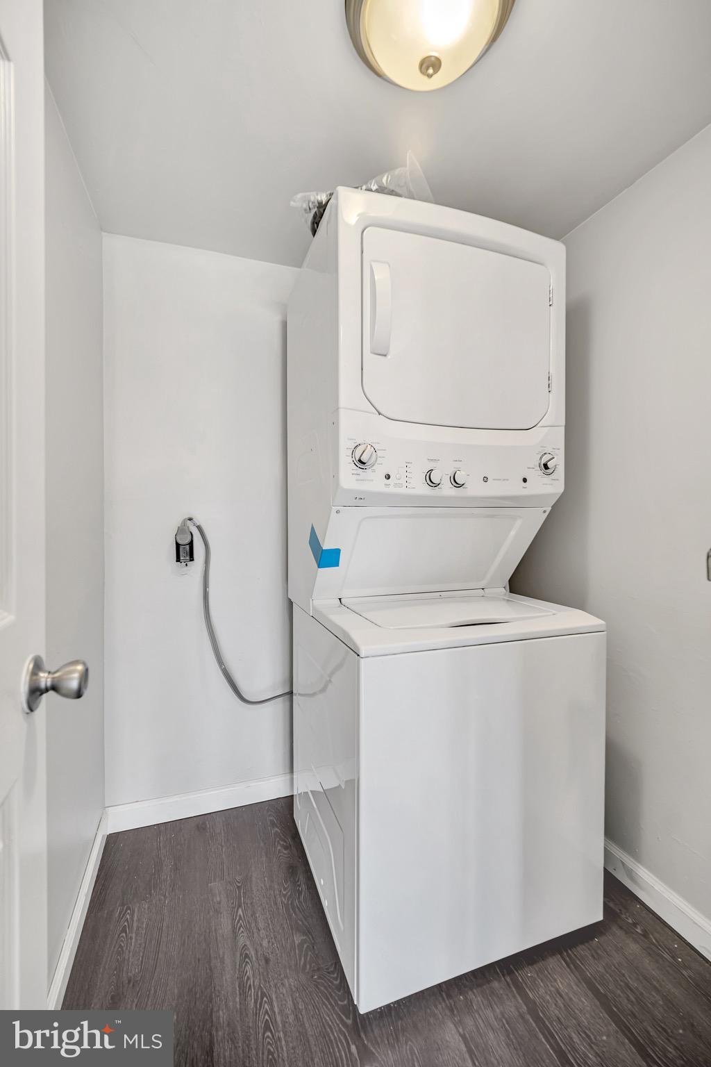 YORKTOWN - Residential
