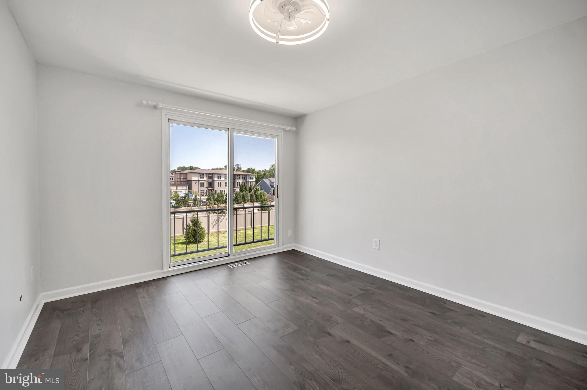 YORKTOWN - Residential