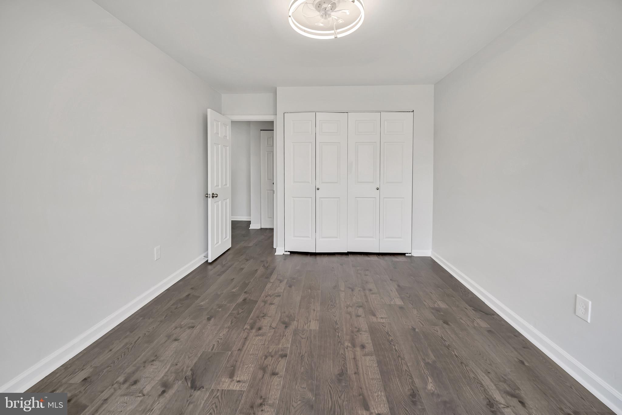 YORKTOWN - Residential