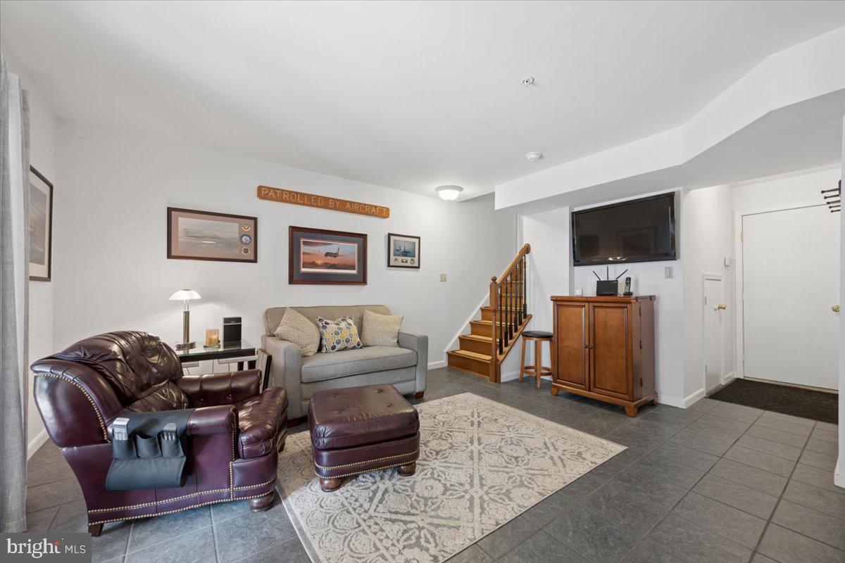 WORMANS MILL - Residential
