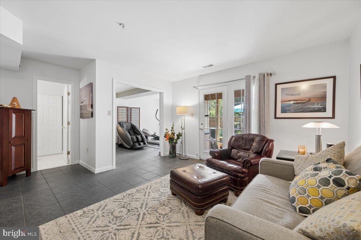 WORMANS MILL - Residential