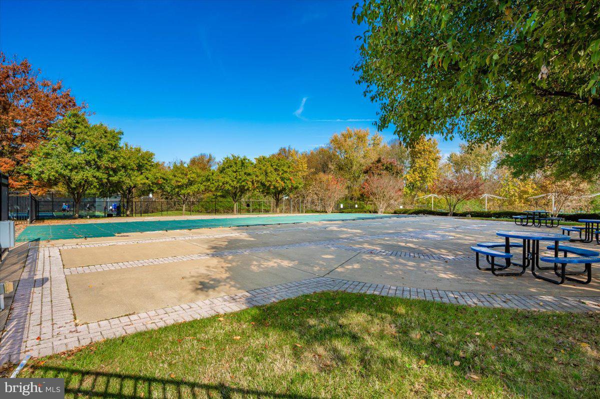 WORMANS MILL - Residential