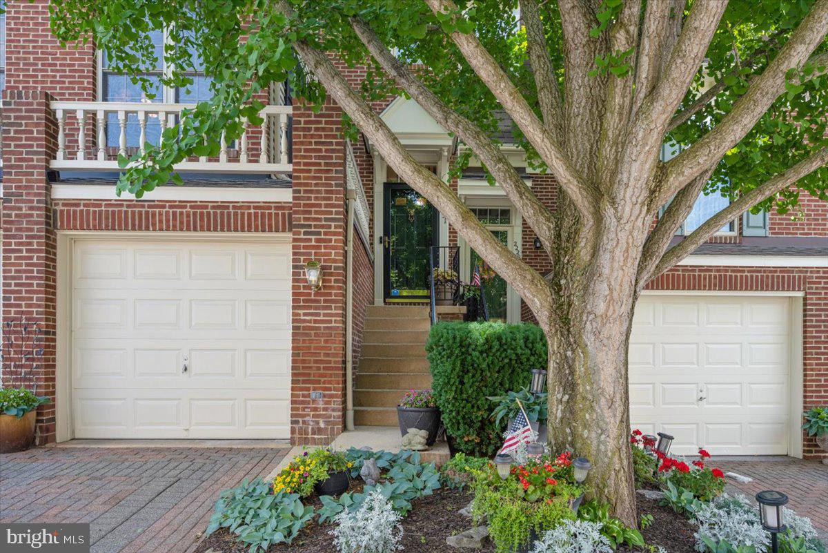WORMANS MILL - Residential