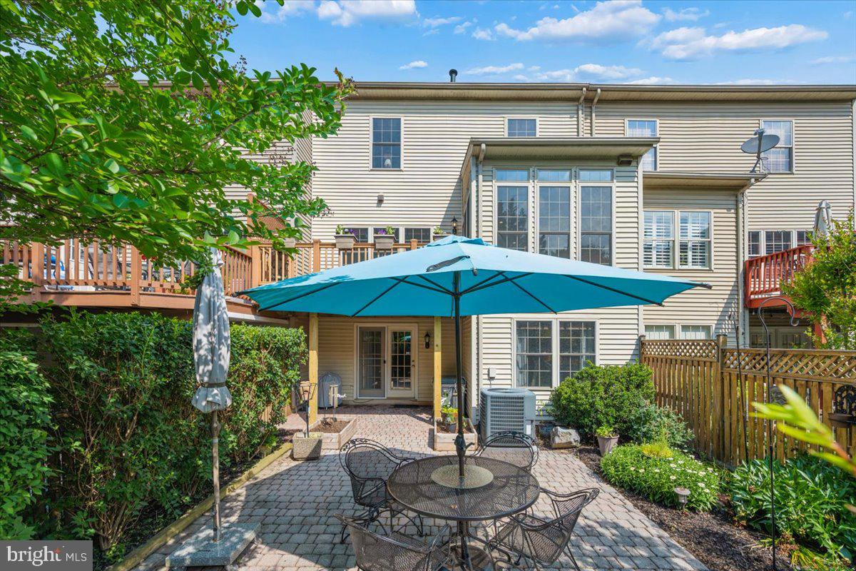 WORMANS MILL - Residential