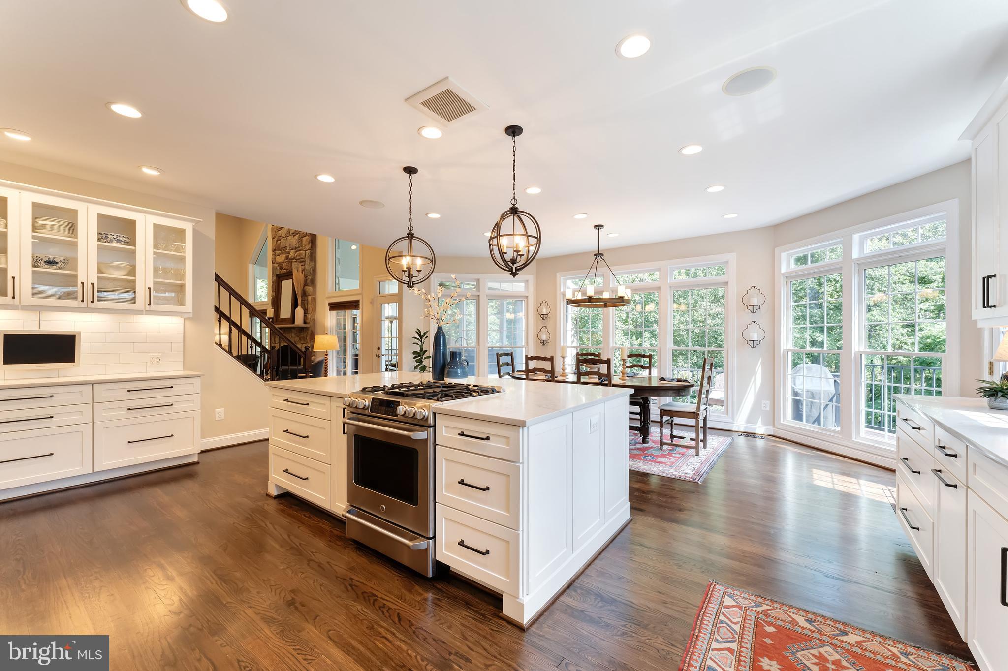 WOODLAND ESTATES - Residential