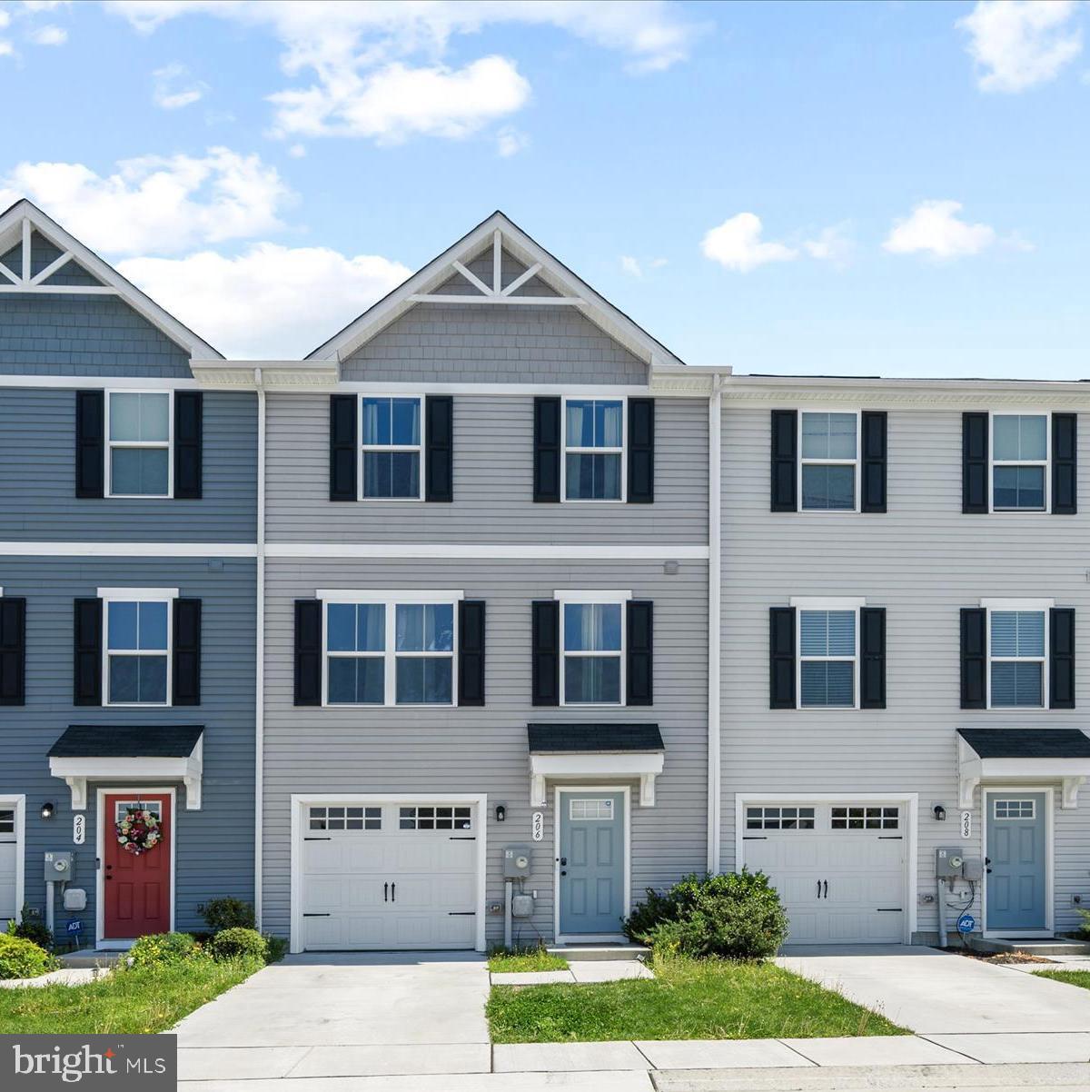 Welcome home to this well-maintained, one-owner 3-bedroom, 2-bath townhome nestled in a quiet community. Designed for comfortable living, the main level features a bright and functional layout with a dining area just off the kitchen—perfect for everyday meals and entertaining. Step outside from the kitchen onto a private deck, ideal for relaxing or hosting guests. The lower level offers a versatile bonus room, perfect for a home office, recreation space, or additional living area to suit your needs.
Upstairs, you’ll find a convenient second-floor laundry area, making household tasks a breeze. The home also includes a one-car garage, private driveway, and ample overflow parking for visitors.
This property offers the perfect blend of low-maintenance living and practical design—ready for its next owner to move right in!