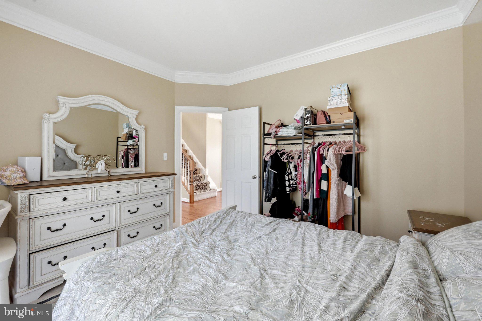 EAGLES POINTE - Residential