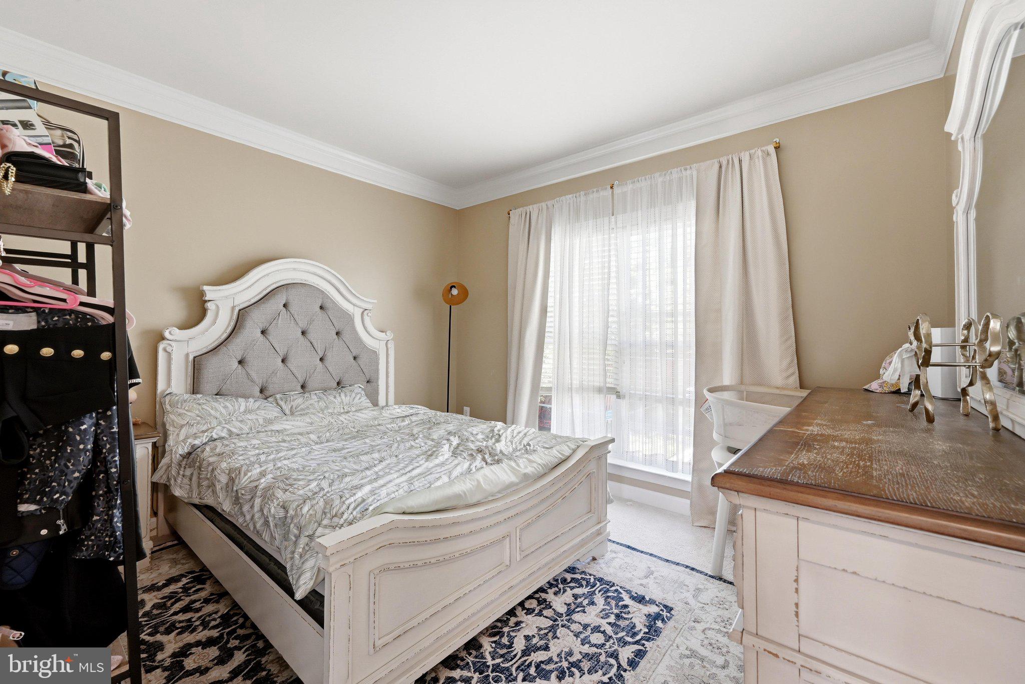 EAGLES POINTE - Residential