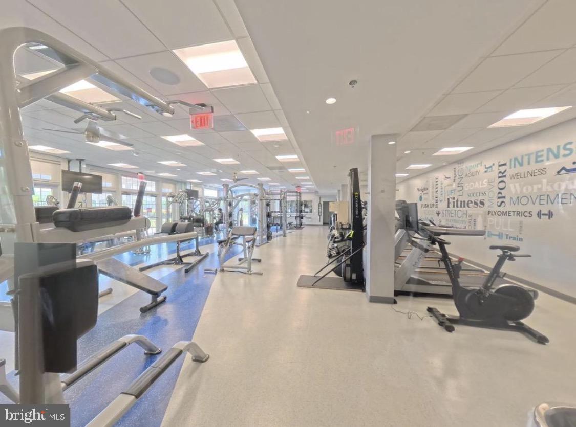 EAGLES POINTE - Residential