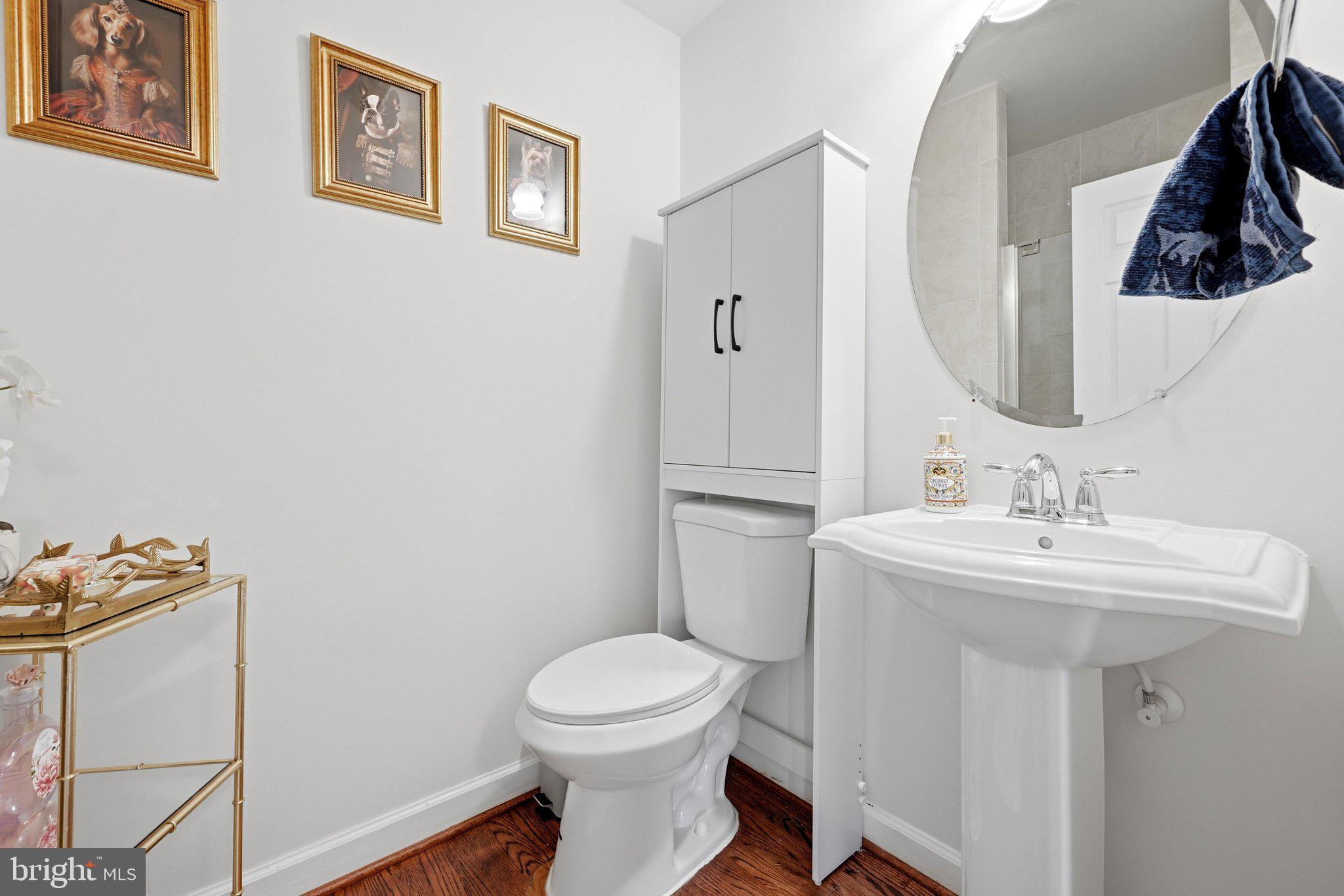EAGLES POINTE - Residential