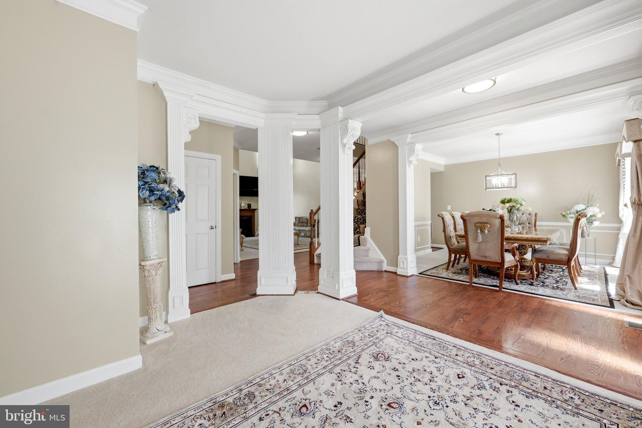 EAGLES POINTE - Residential