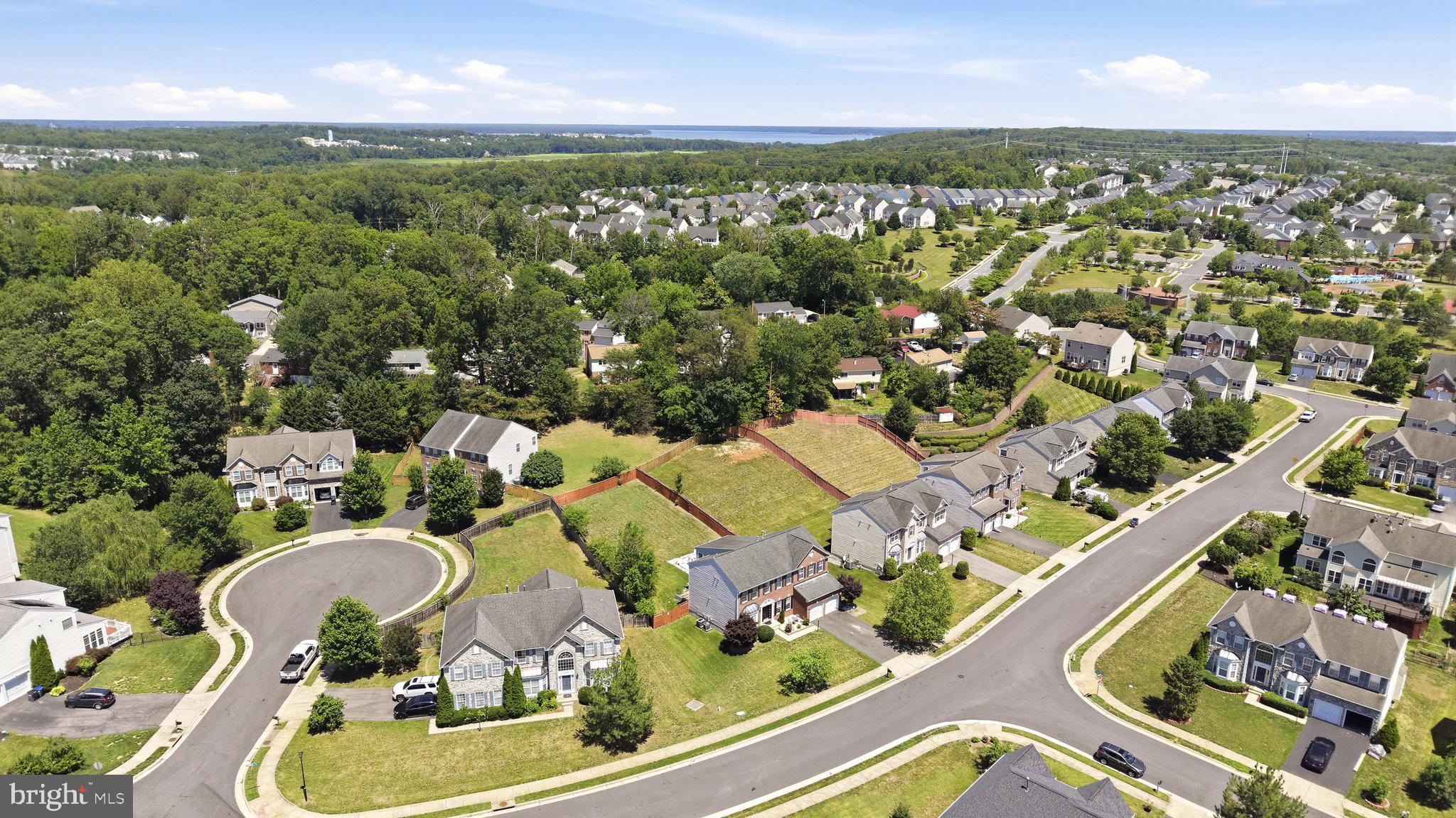 EAGLES POINTE - Residential