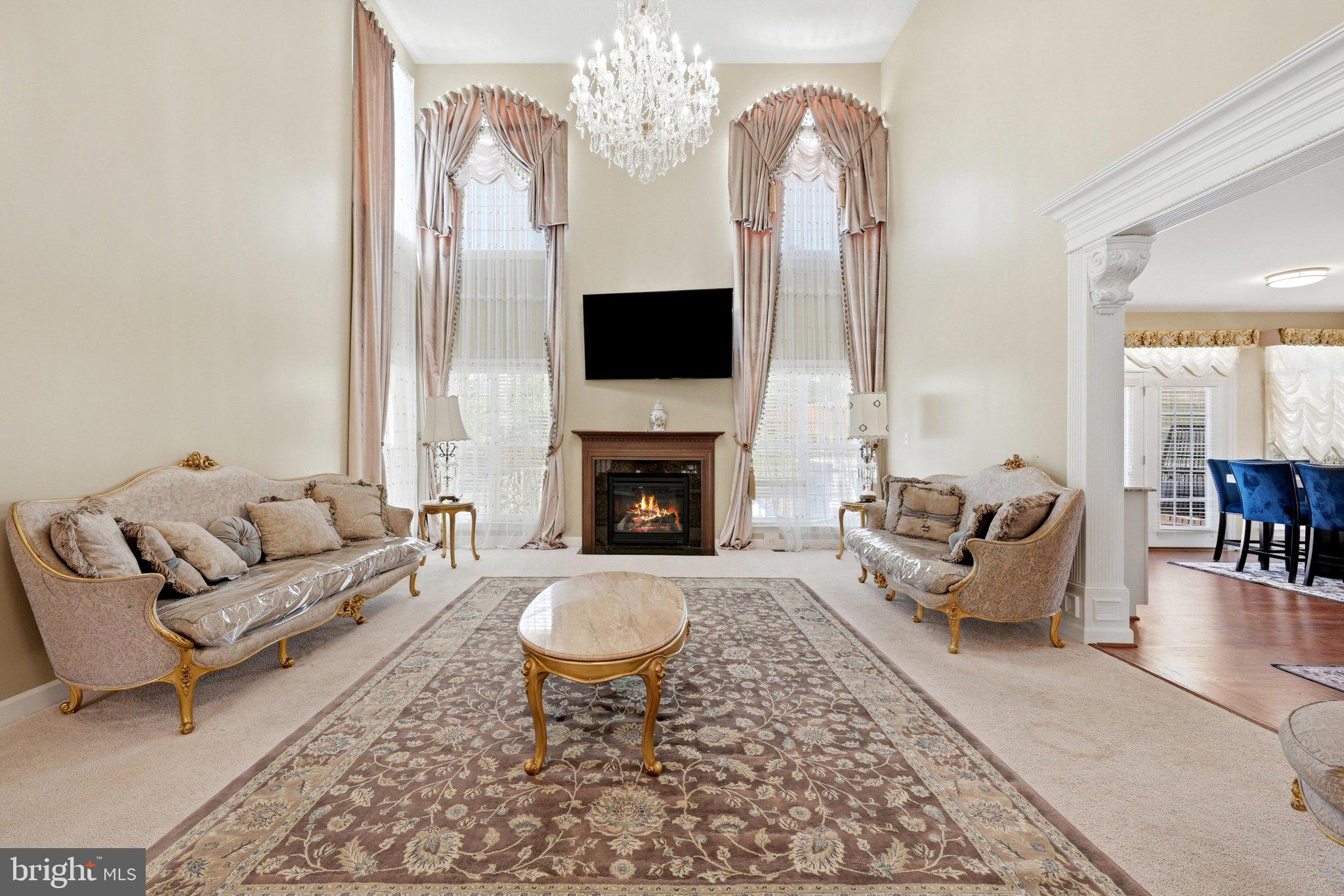 EAGLES POINTE - Residential