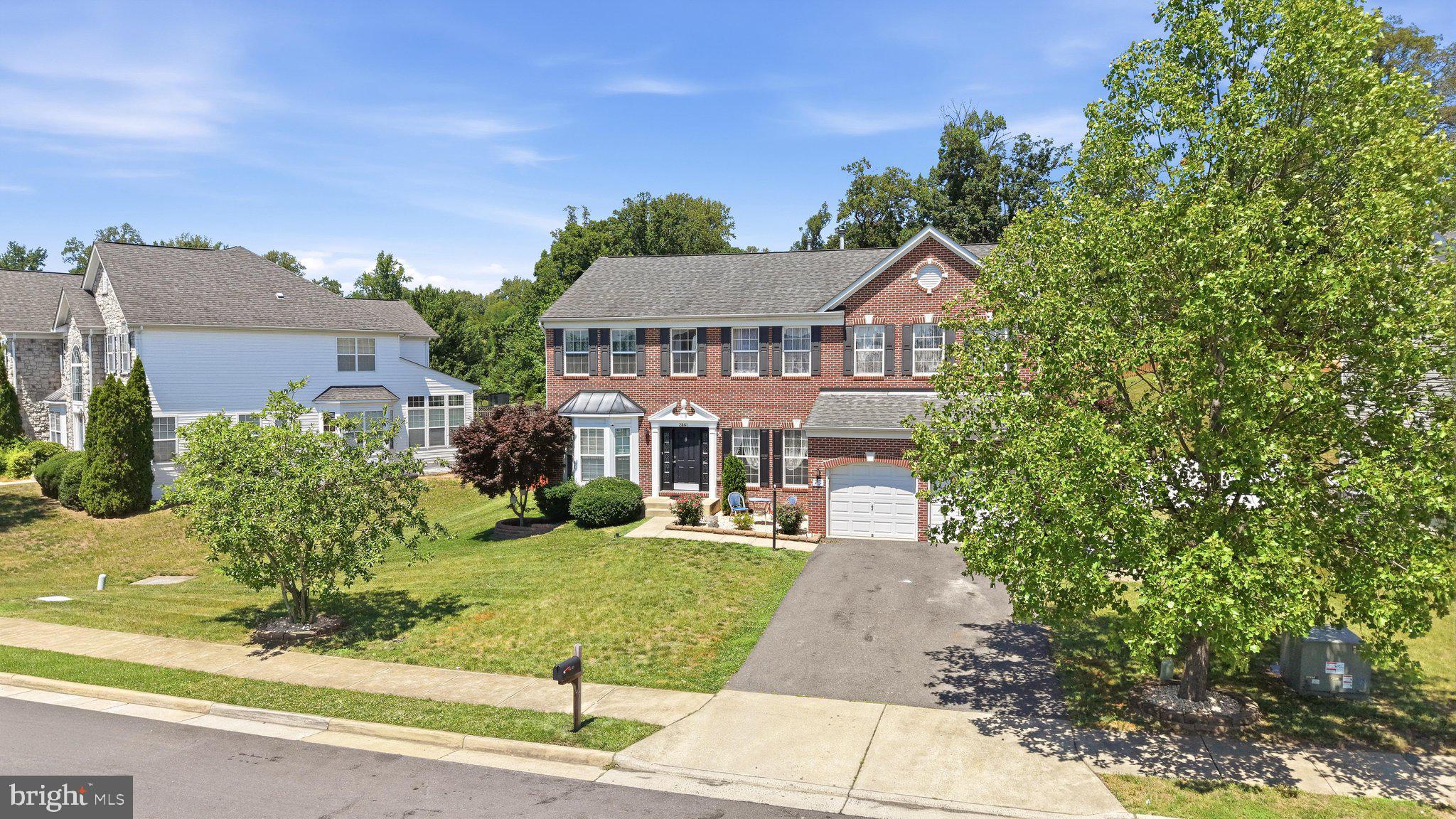 EAGLES POINTE - Residential