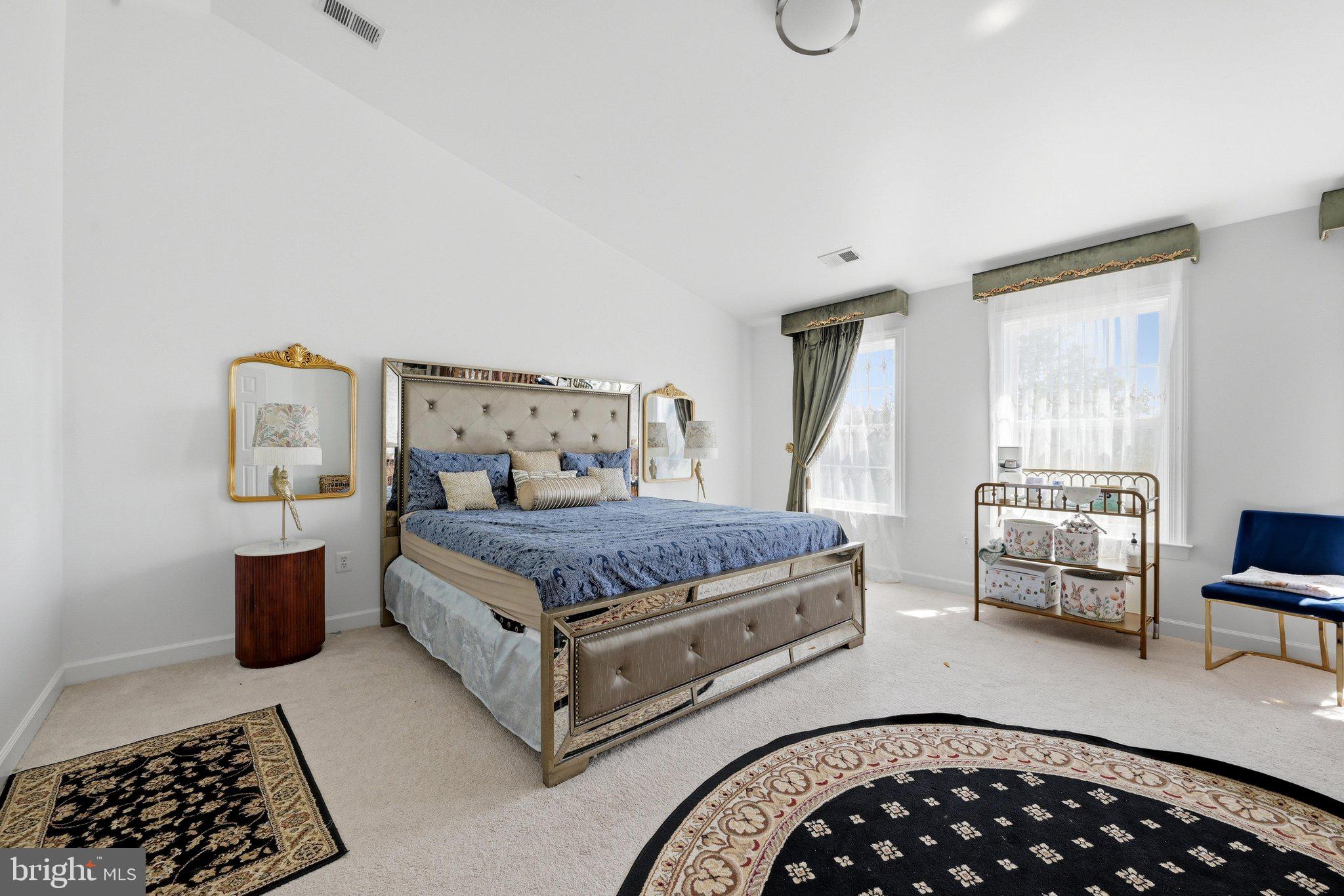 EAGLES POINTE - Residential
