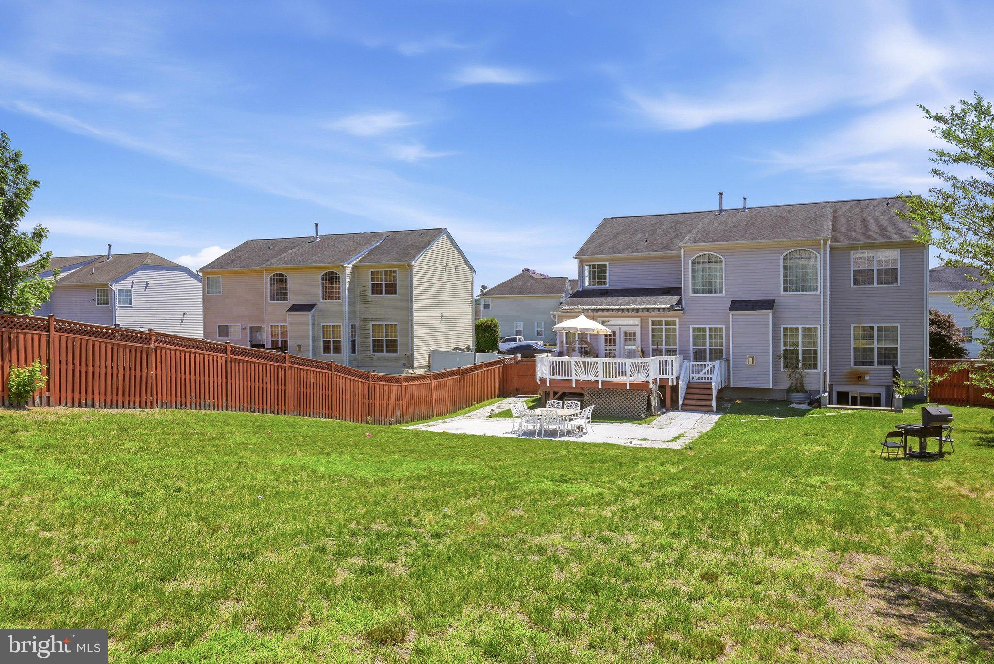 EAGLES POINTE - Residential