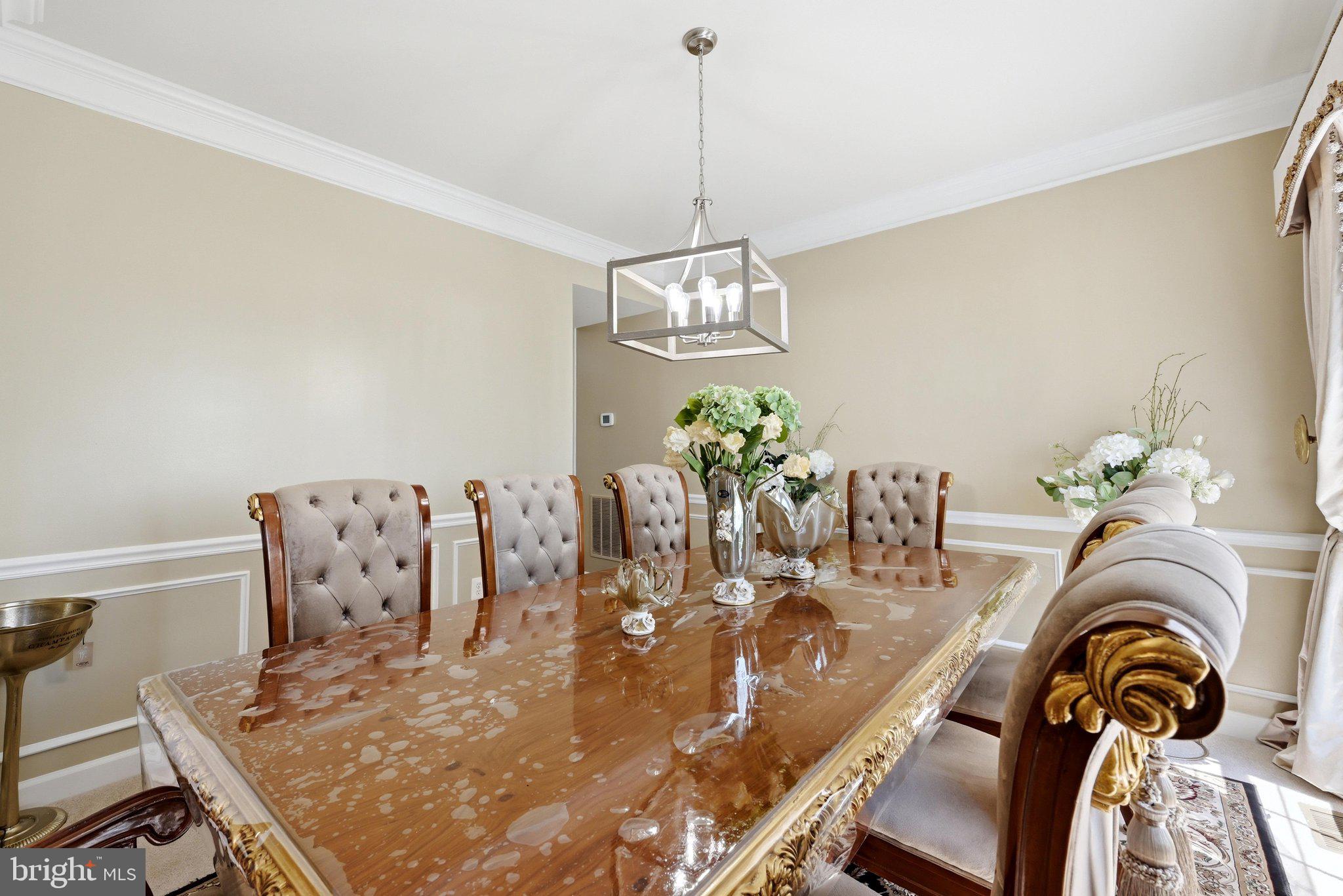 EAGLES POINTE - Residential