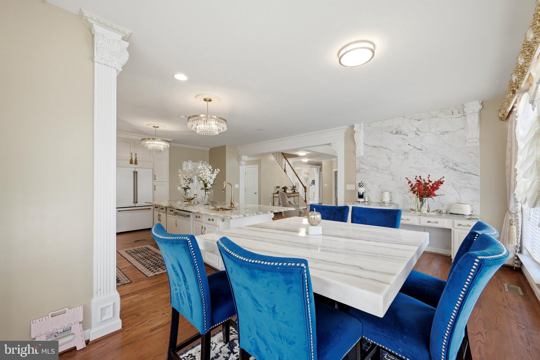 EAGLES POINTE - Residential