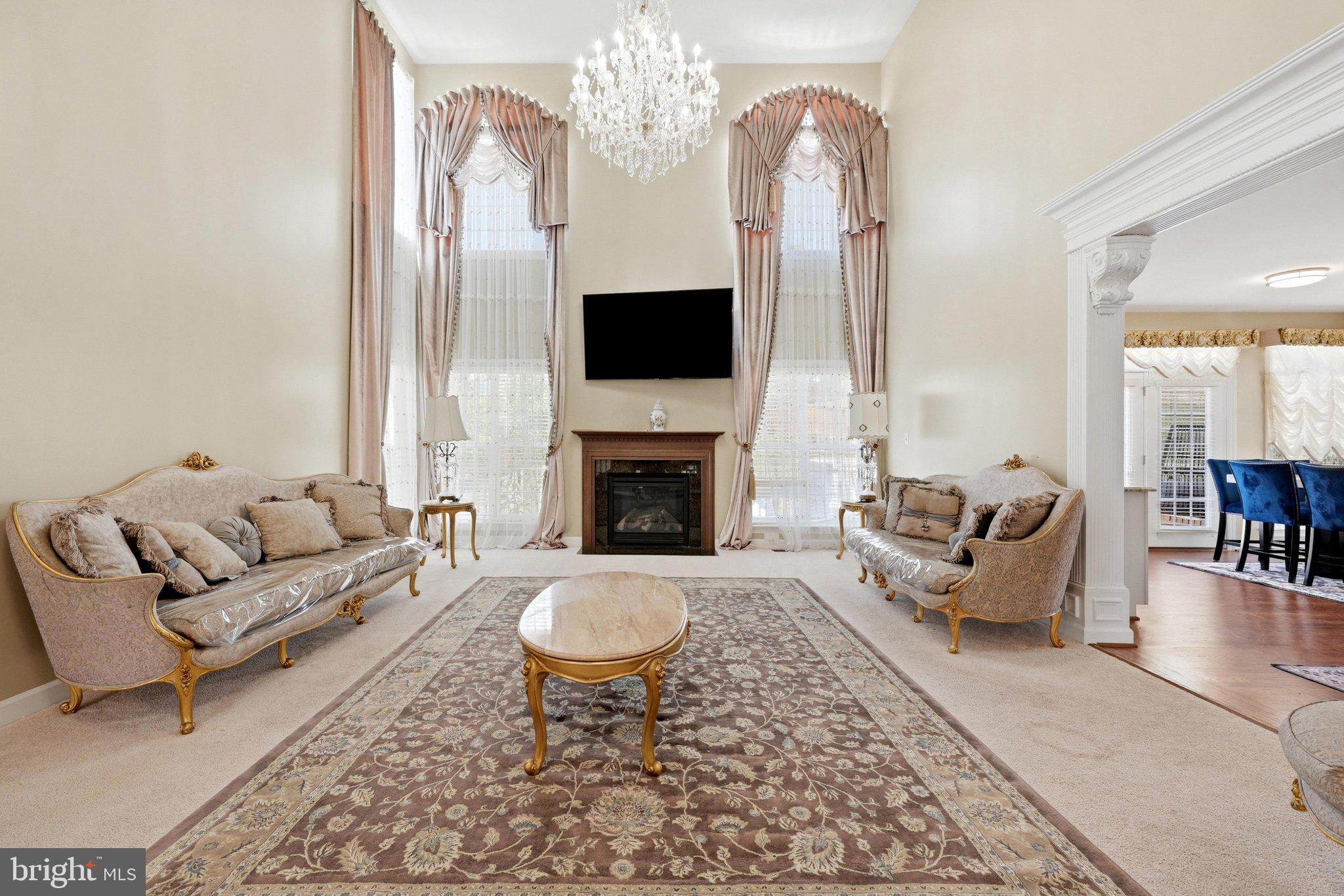 EAGLES POINTE - Residential