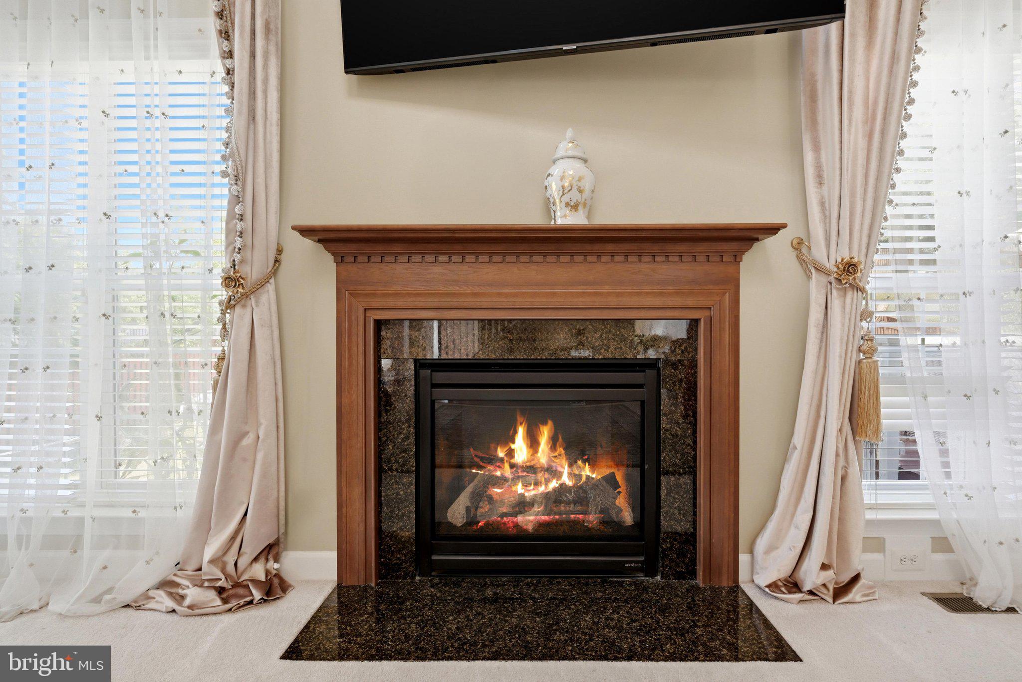 EAGLES POINTE - Residential