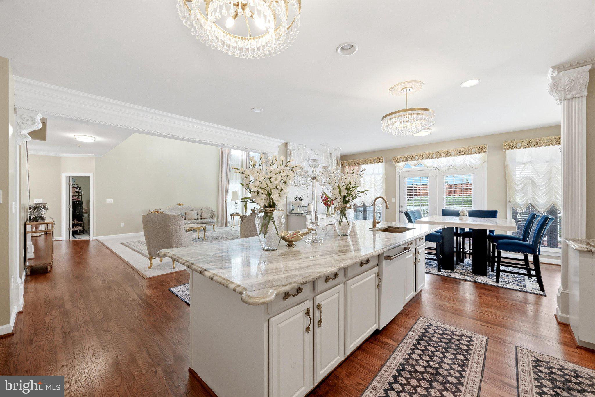 EAGLES POINTE - Residential