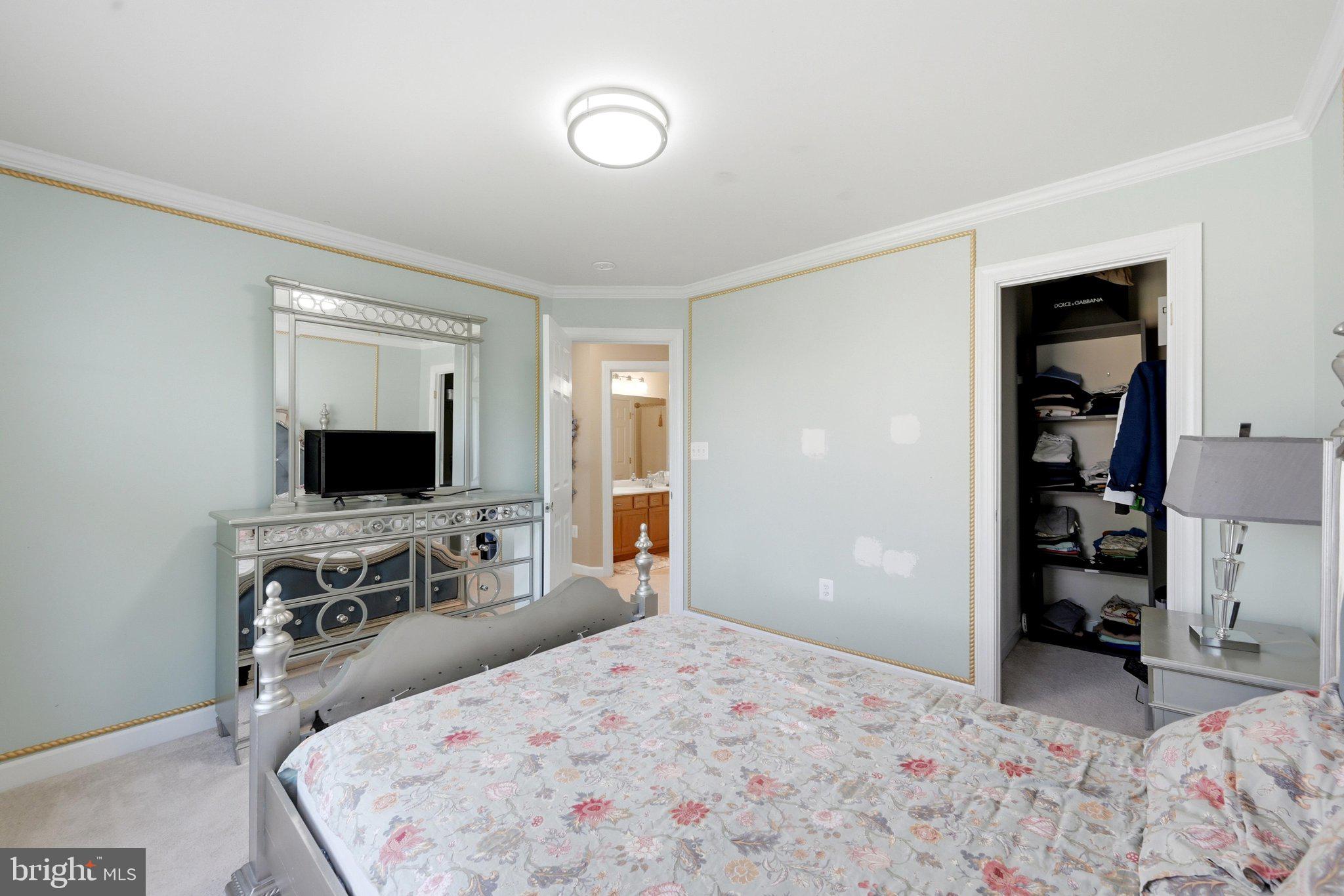 EAGLES POINTE - Residential