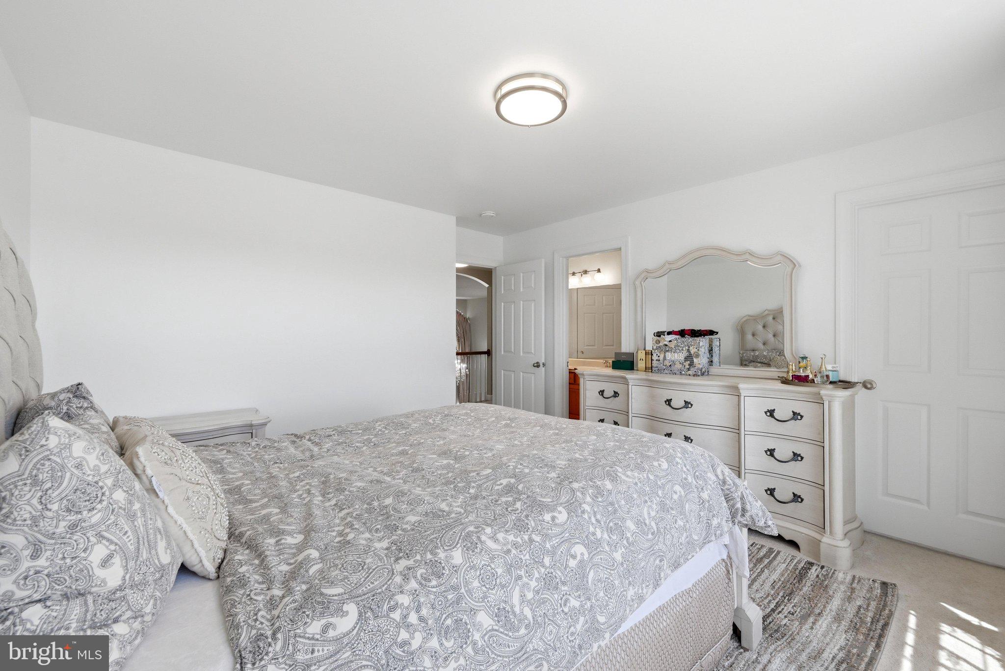 EAGLES POINTE - Residential