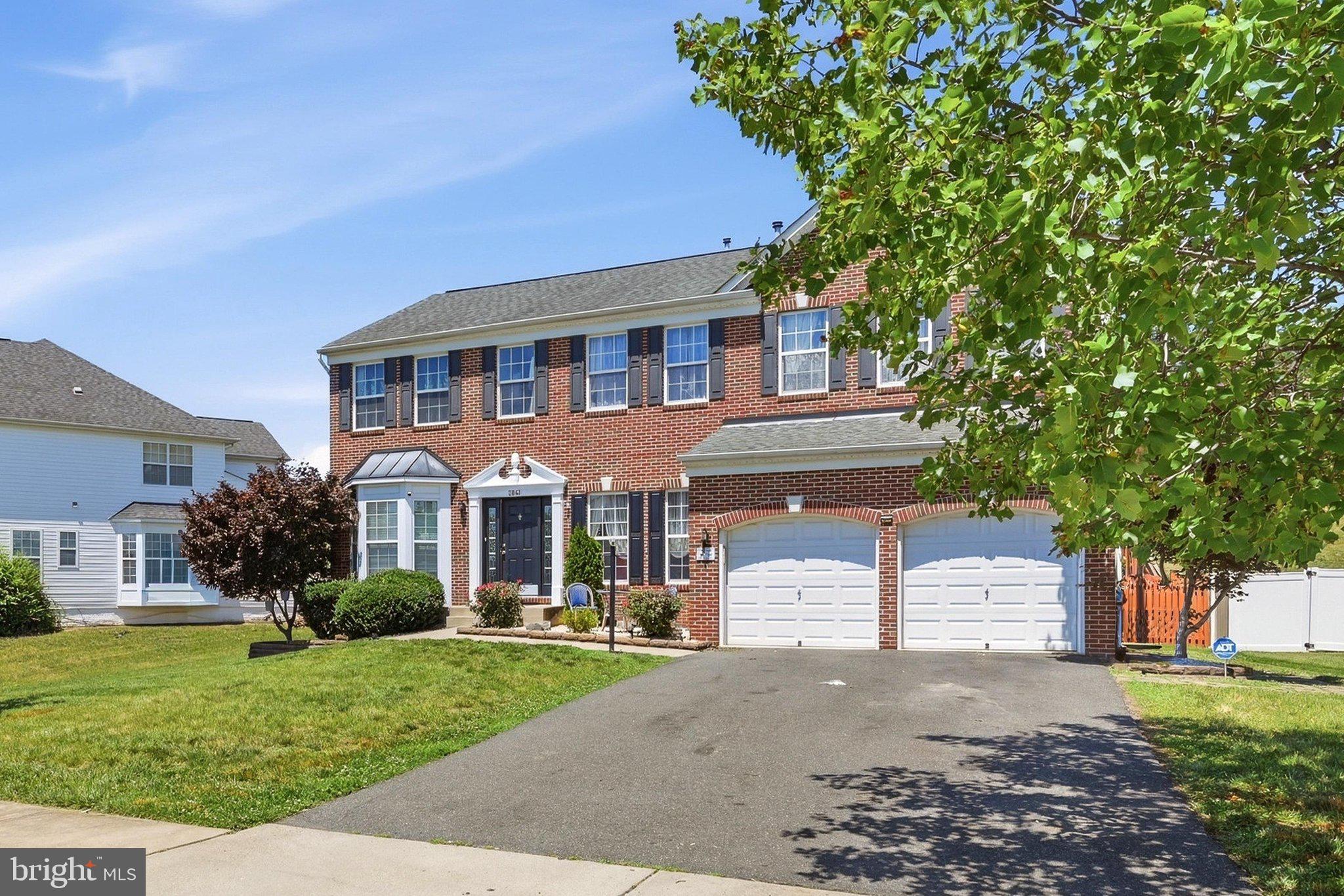 EAGLES POINTE - Residential