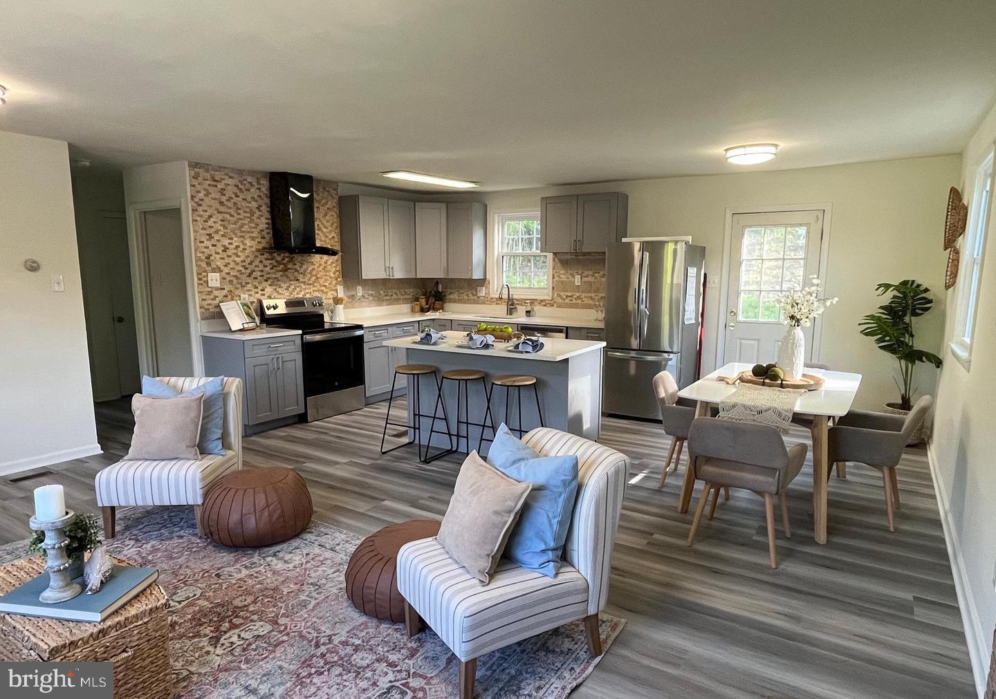 HILLCREST GARDENS - Residential