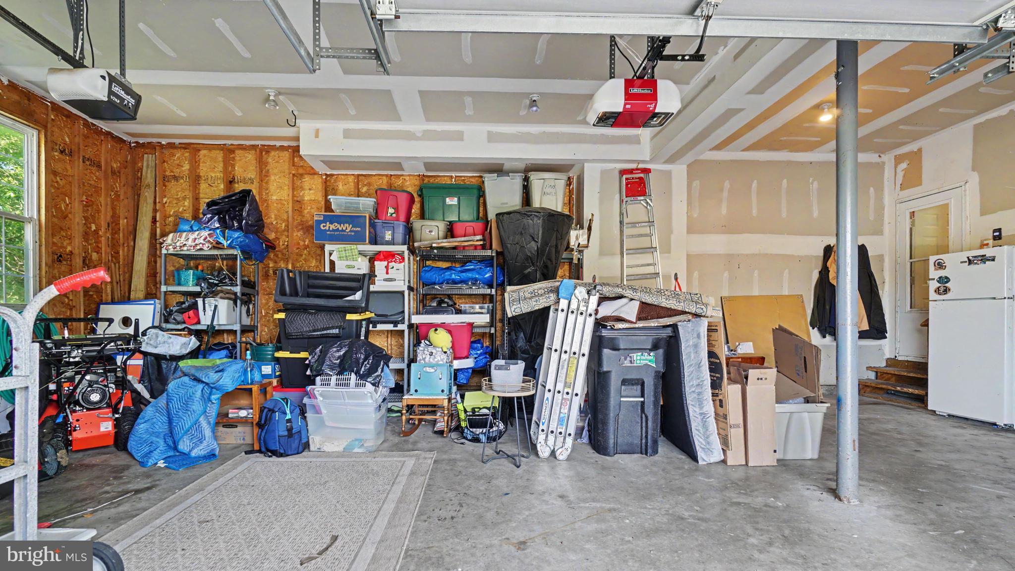 ASHBROOK ESTATES - Residential