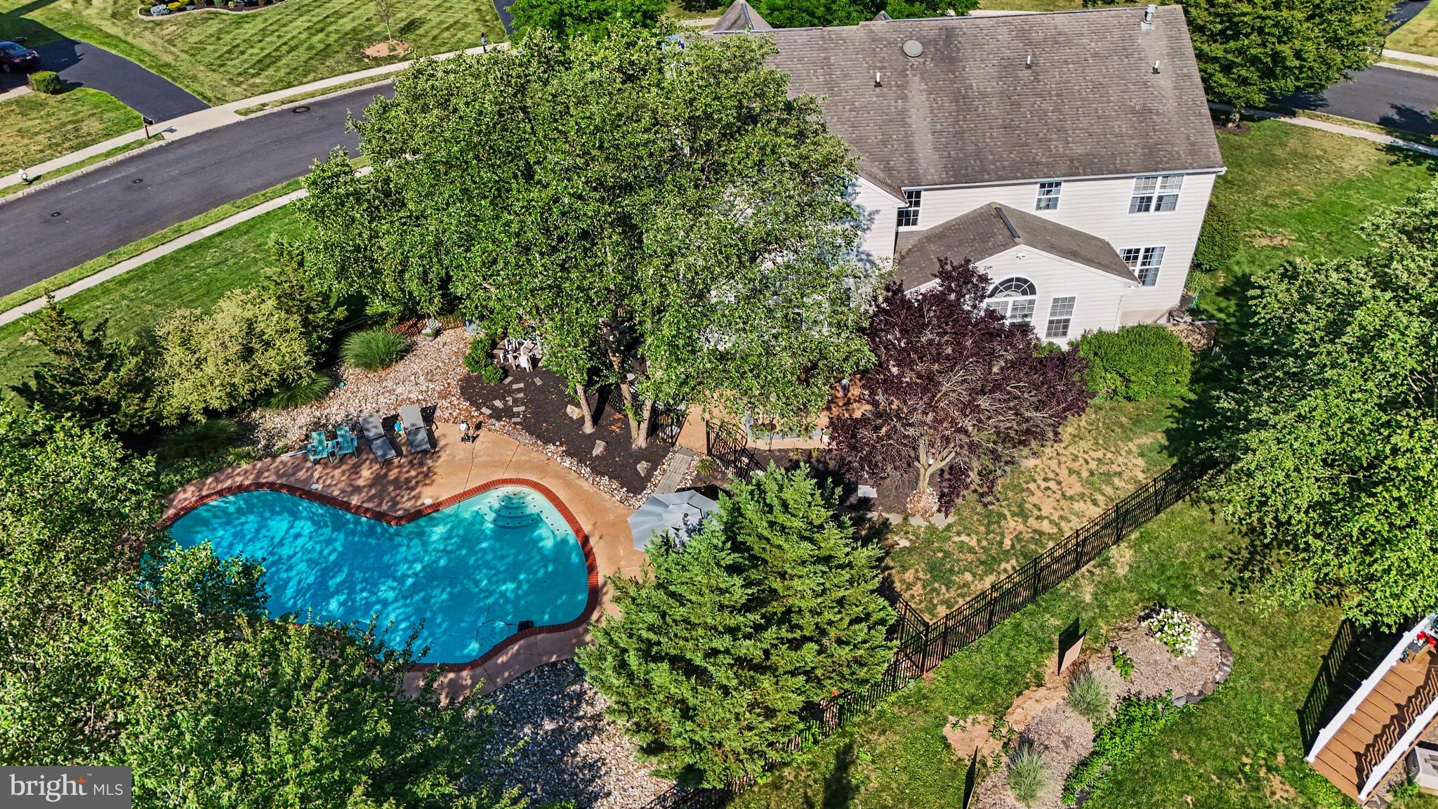 ASHBROOK ESTATES - Residential