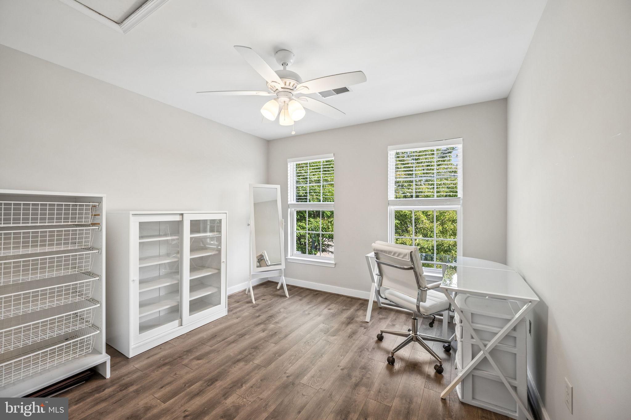 EMERSON - Residential
