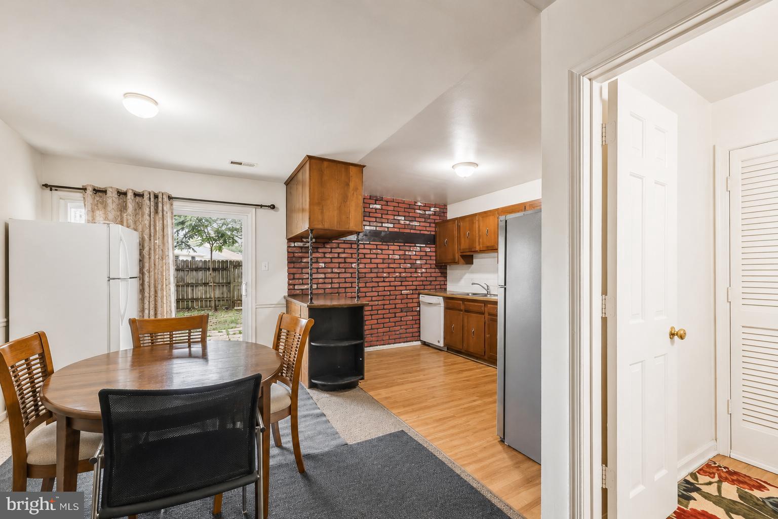 OLDE GREENWICH - Residential