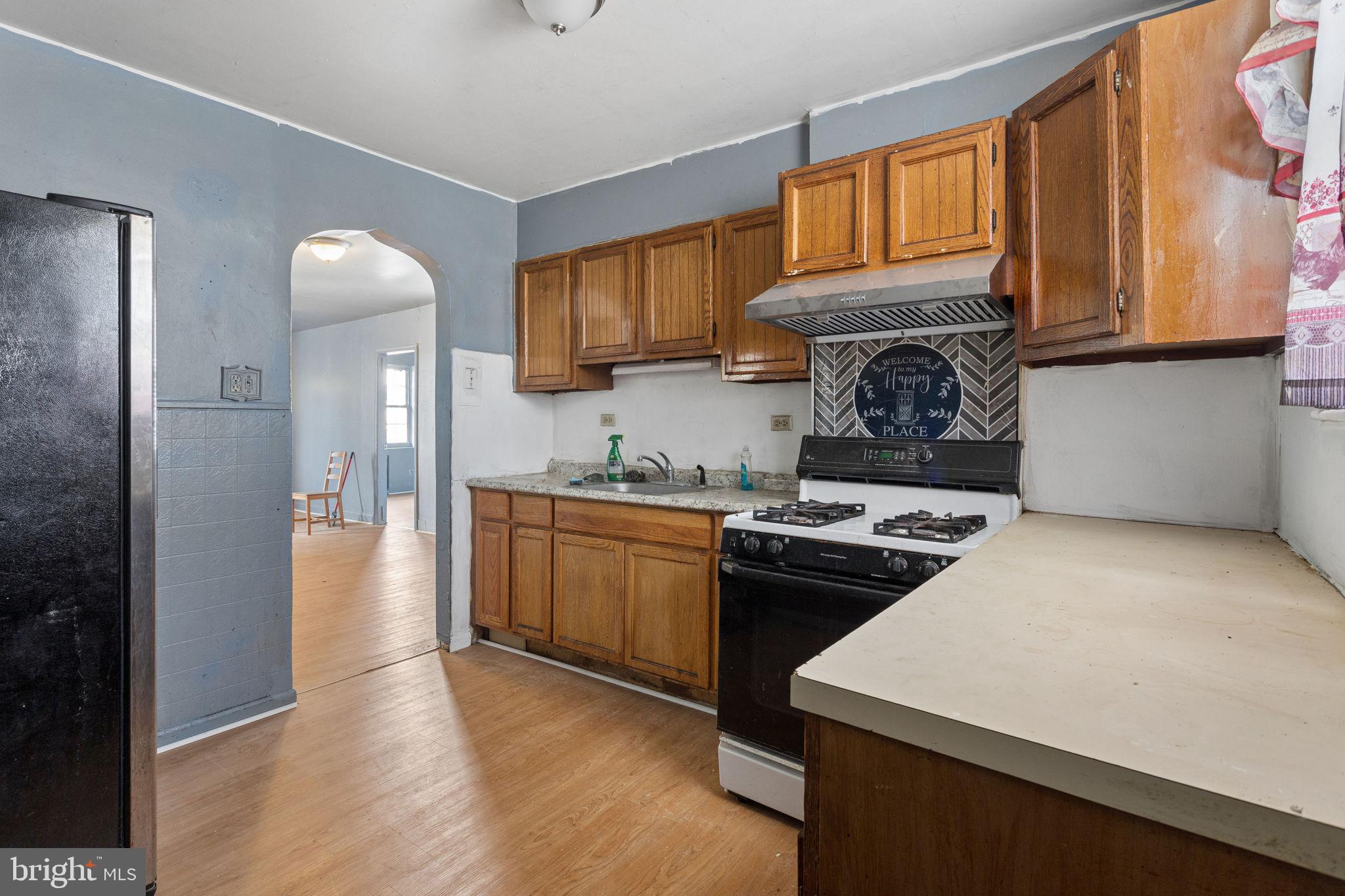 LAWNCREST - Residential