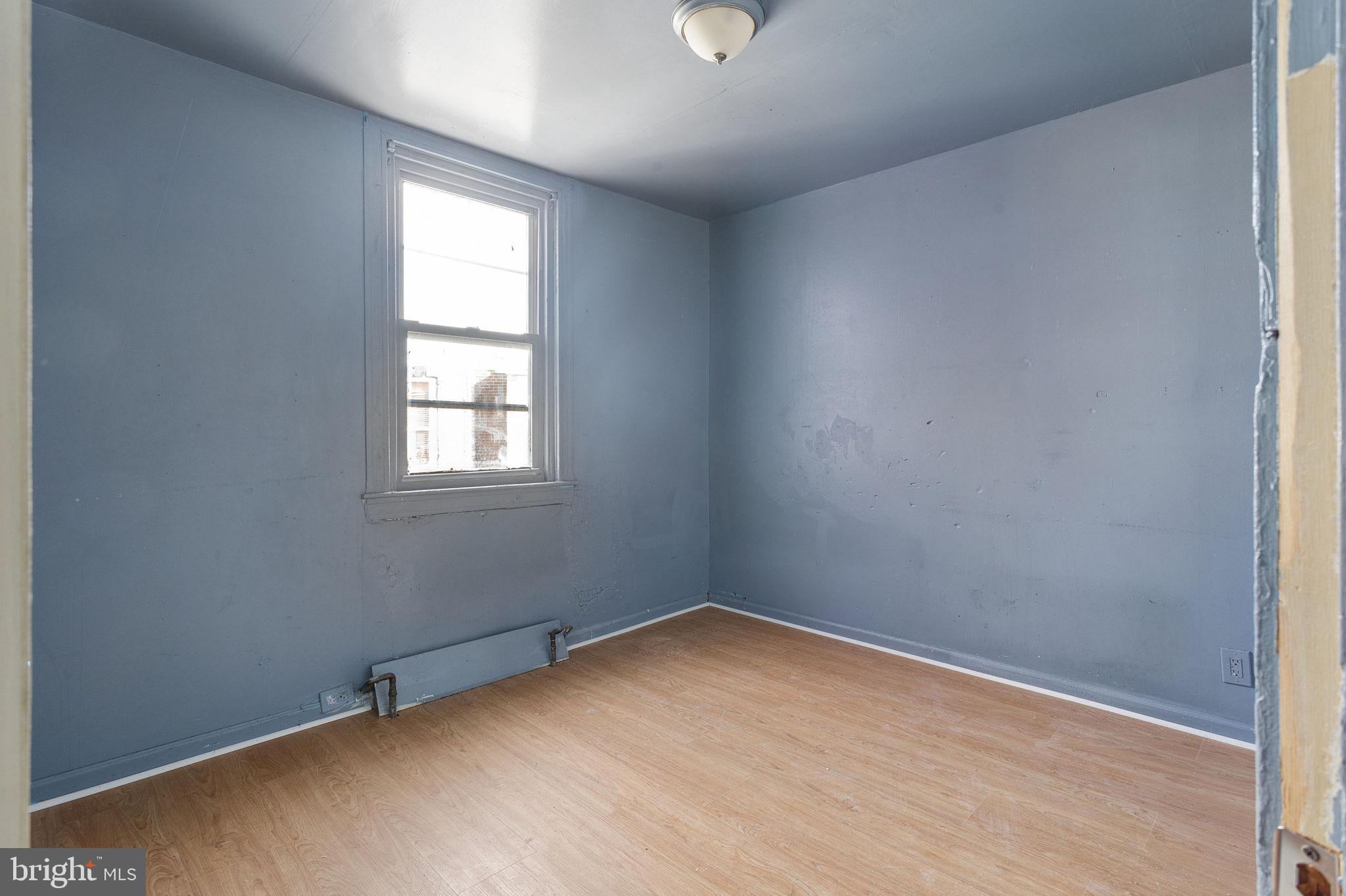 LAWNCREST - Residential