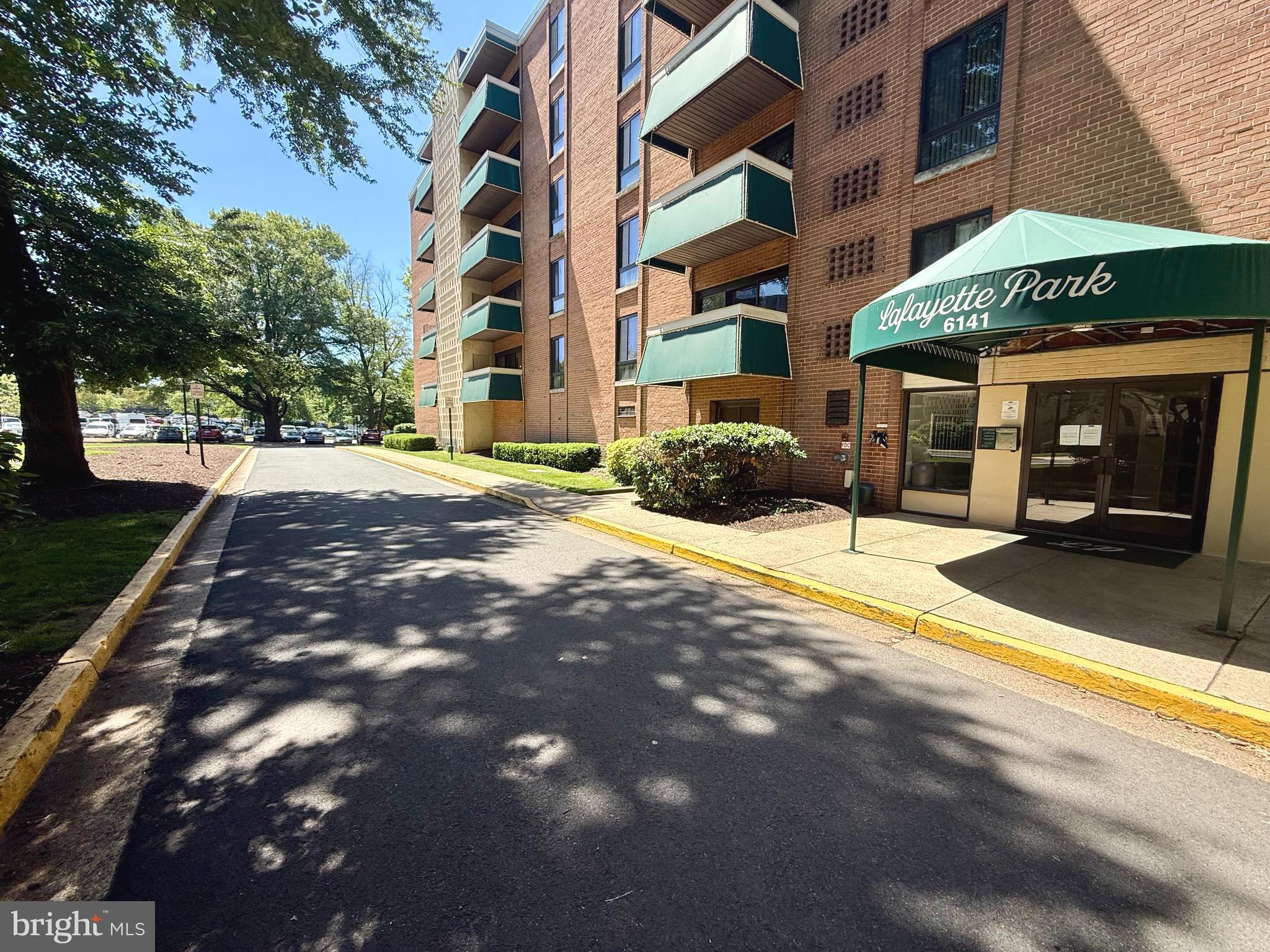 LAFAYETTE PARK - Residential