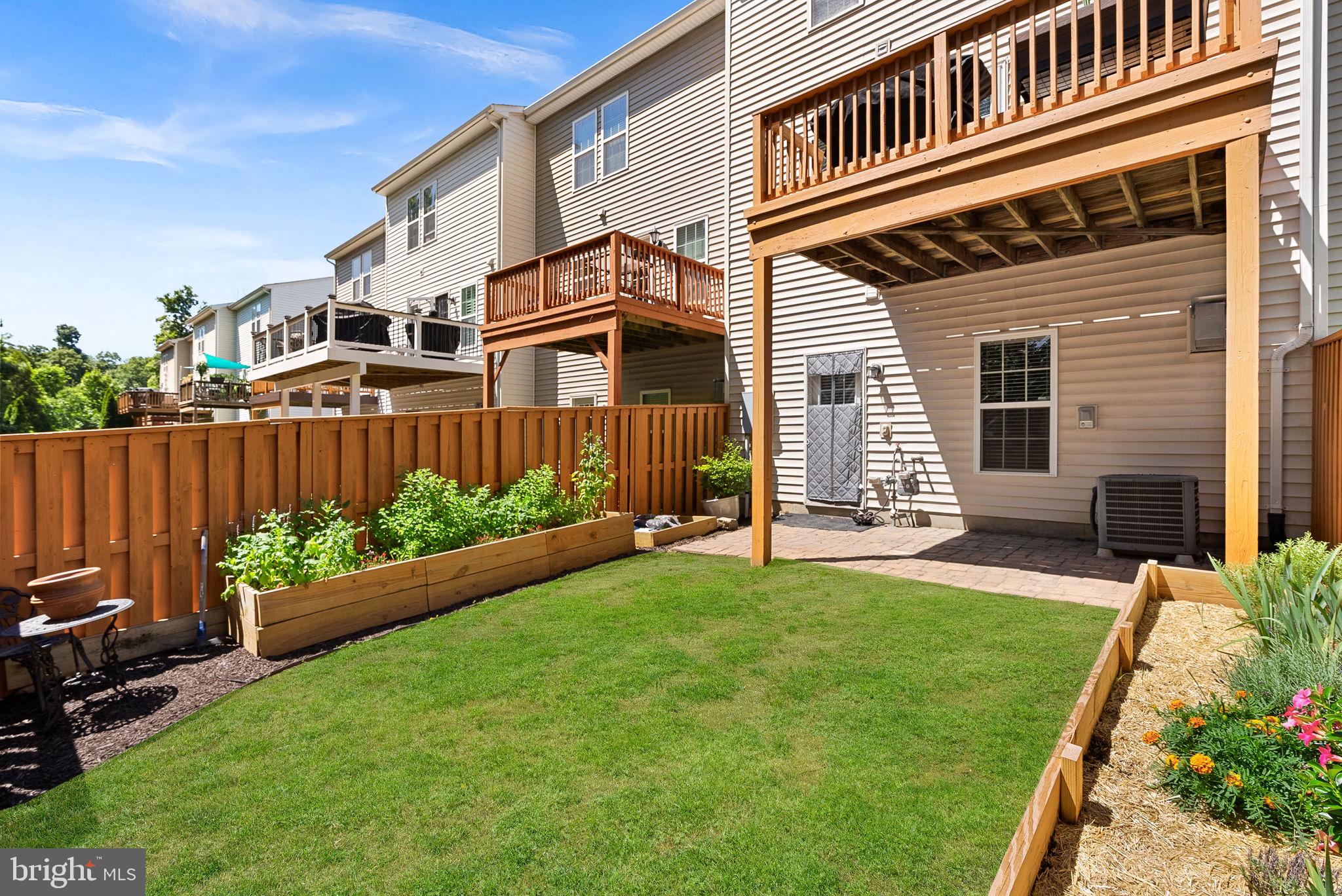 BELMONT TRACE - Residential