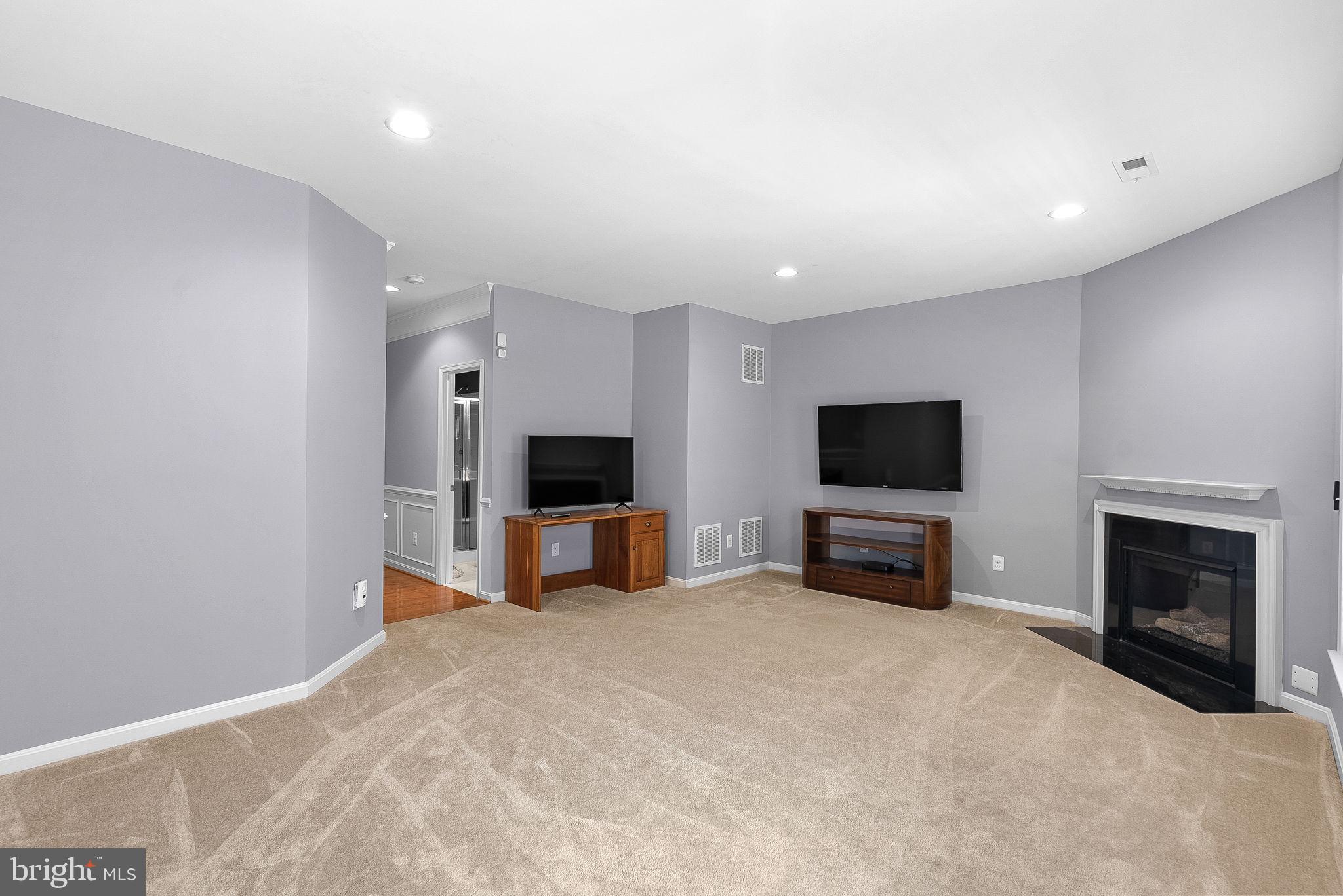 BELMONT TRACE - Residential