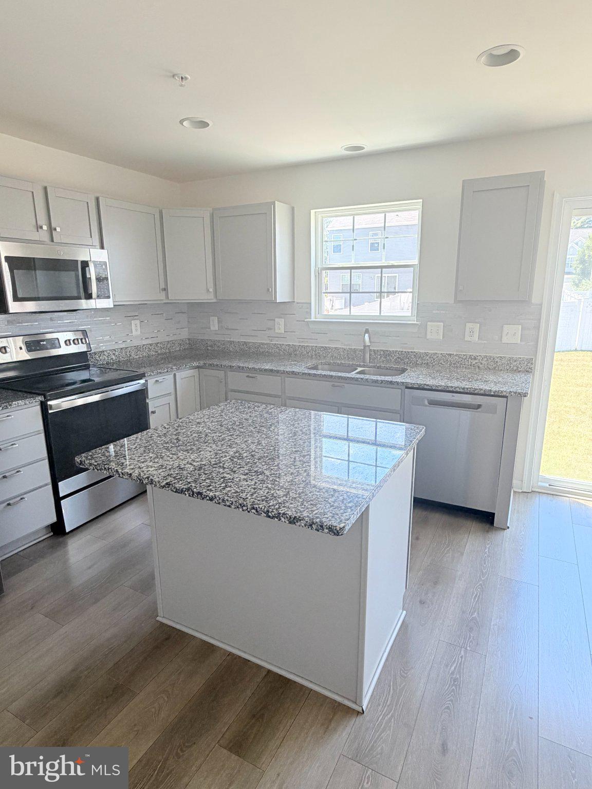 SHEPHERD VILLAGE - Residential