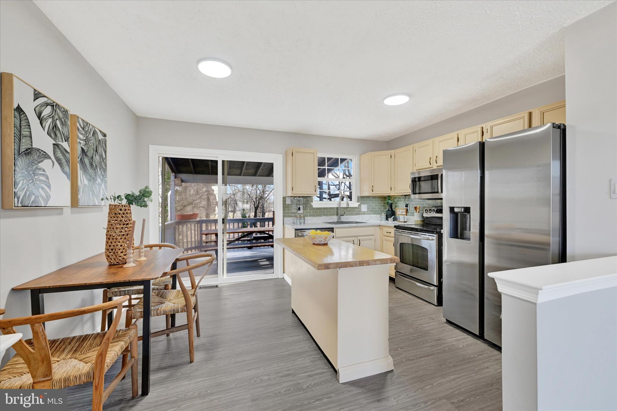 KENWOODS CHOICE - Residential
