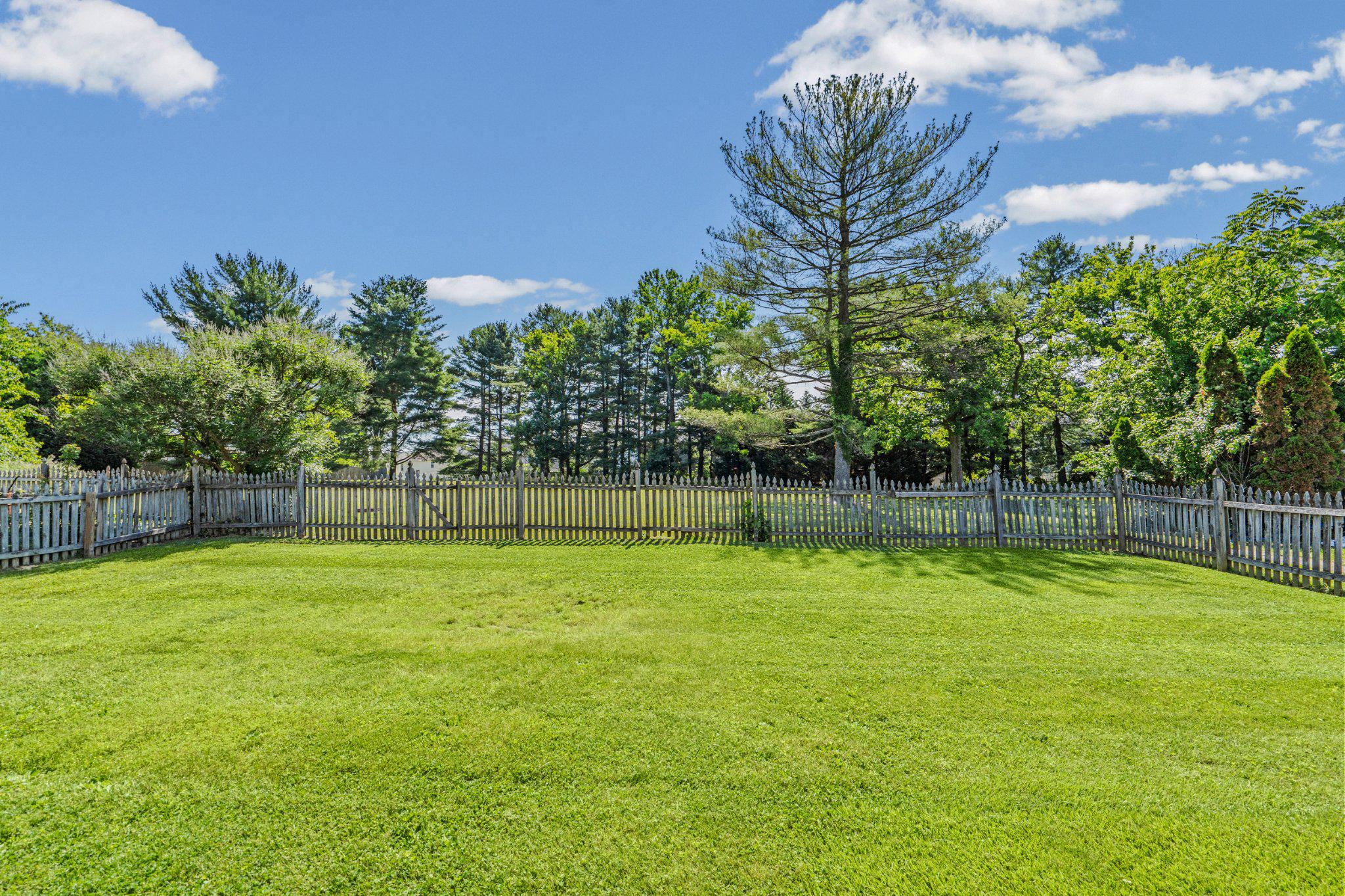 CHAPEL MANOR - Residential