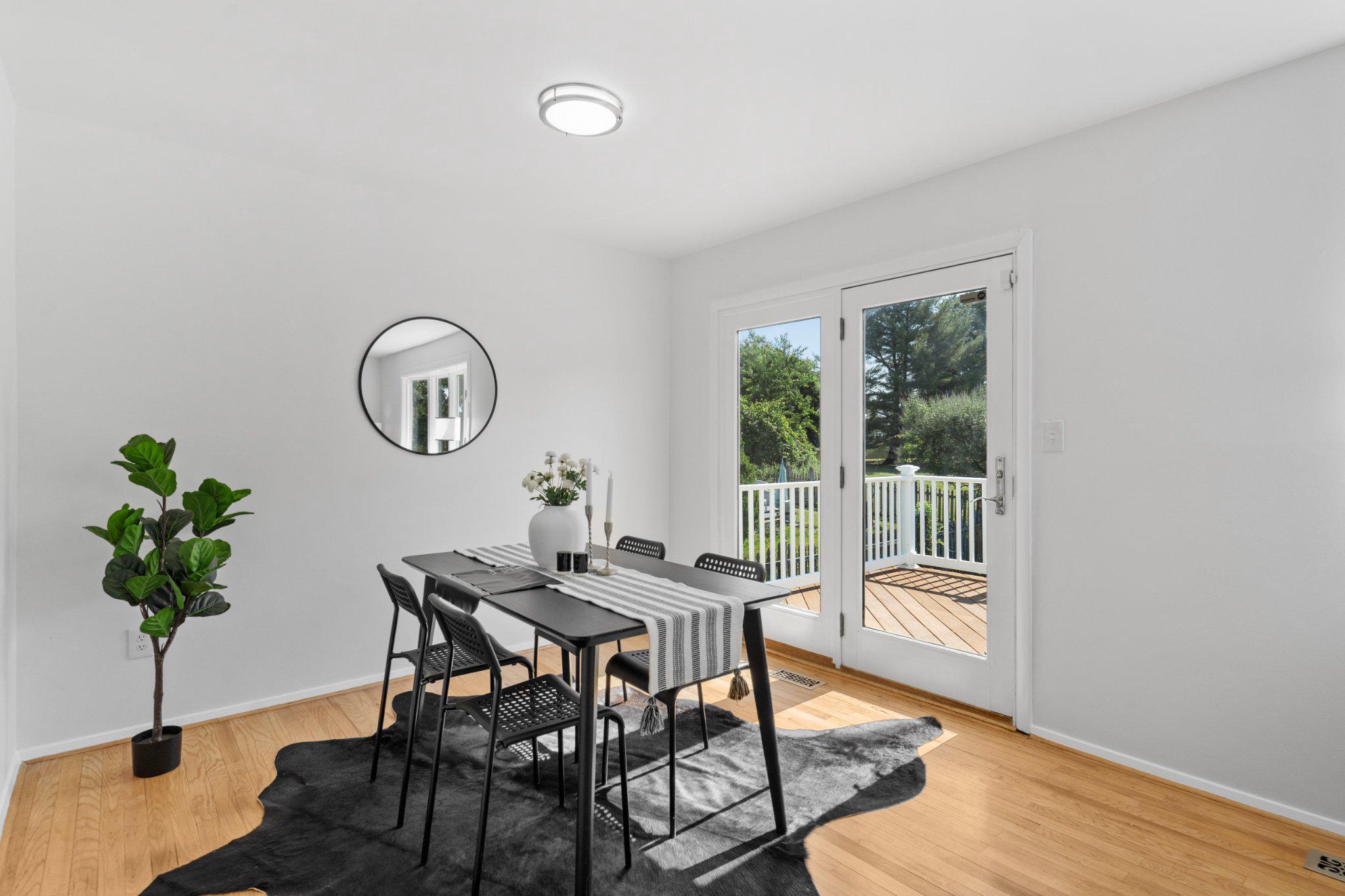 CHAPEL MANOR - Residential
